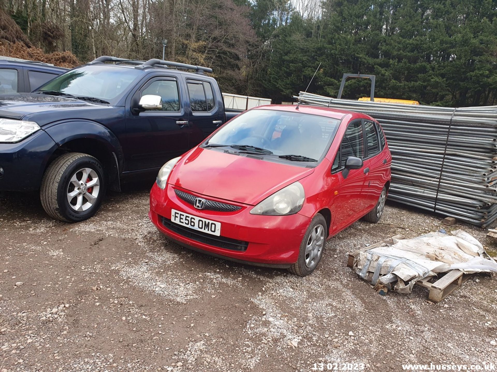 06/56 HONDA JAZZ S - 1246cc 5dr Hatchback (Red, 140k) - Image 3 of 28