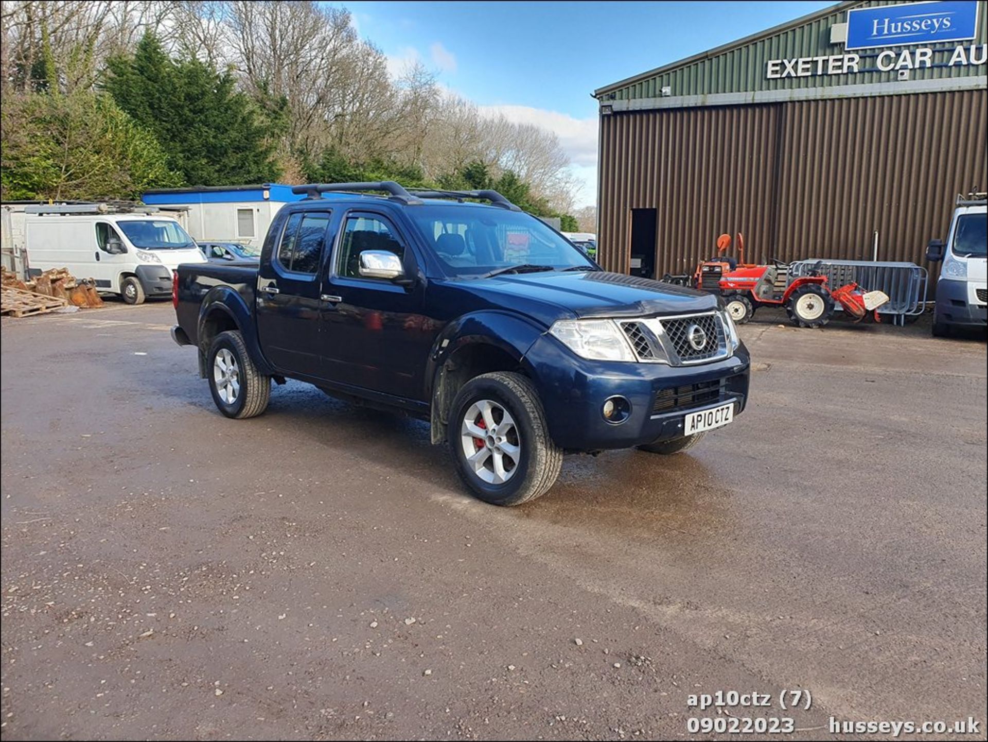 10/10 NISSAN NAVARA TEKNA D/C DCI 188 - 2488cc Pickup (Blue, 124k) - Image 8 of 45