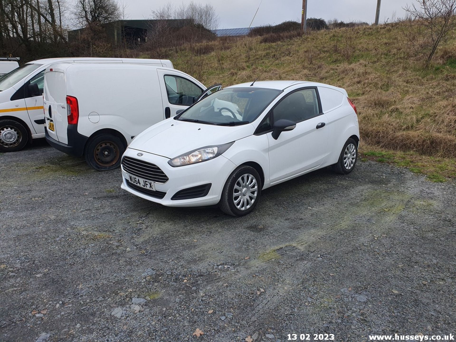 14/64 FORD FIESTA BASE TDCI - 1499cc 3dr Van (White, 103k) - Image 4 of 25