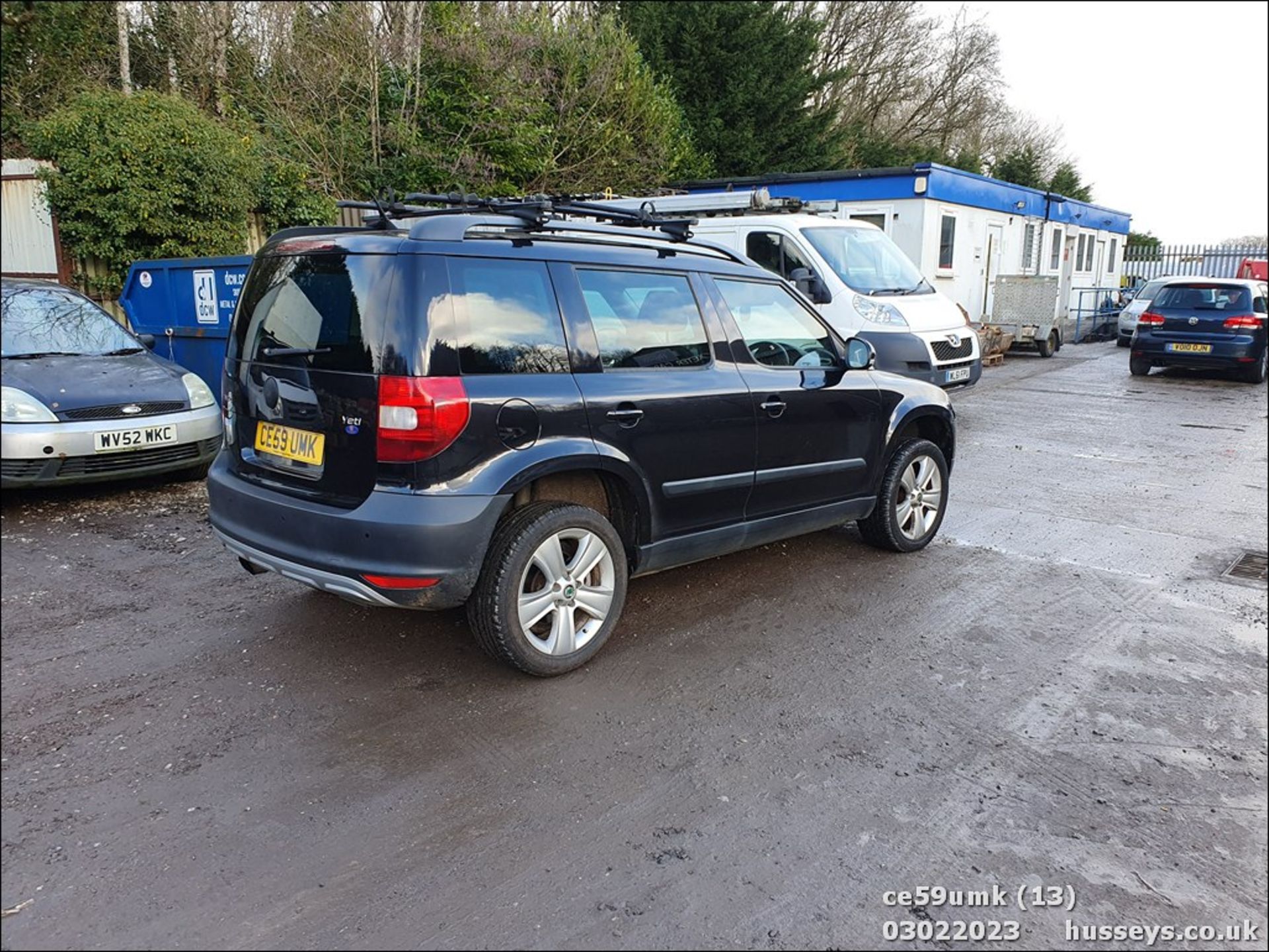 09/59 SKODA YETI SE TSI 4X4 - 1798cc 5dr Hatchback (Black, 51k) - Image 12 of 40