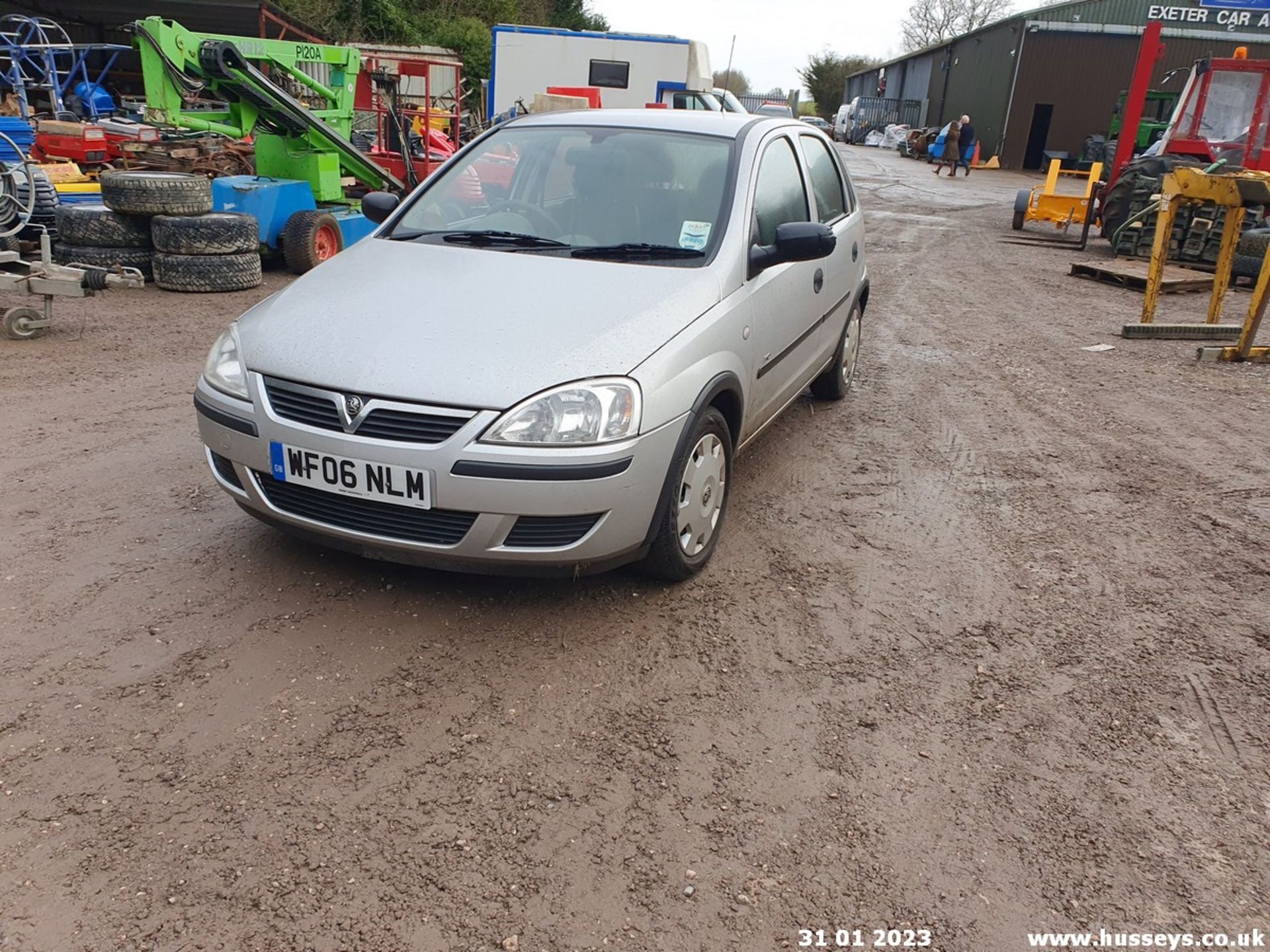 06/06 VAUXHALL CORSA LIFE TWINPORT - 1229cc 5dr Hatchback (Silver, 67k) - Image 9 of 34