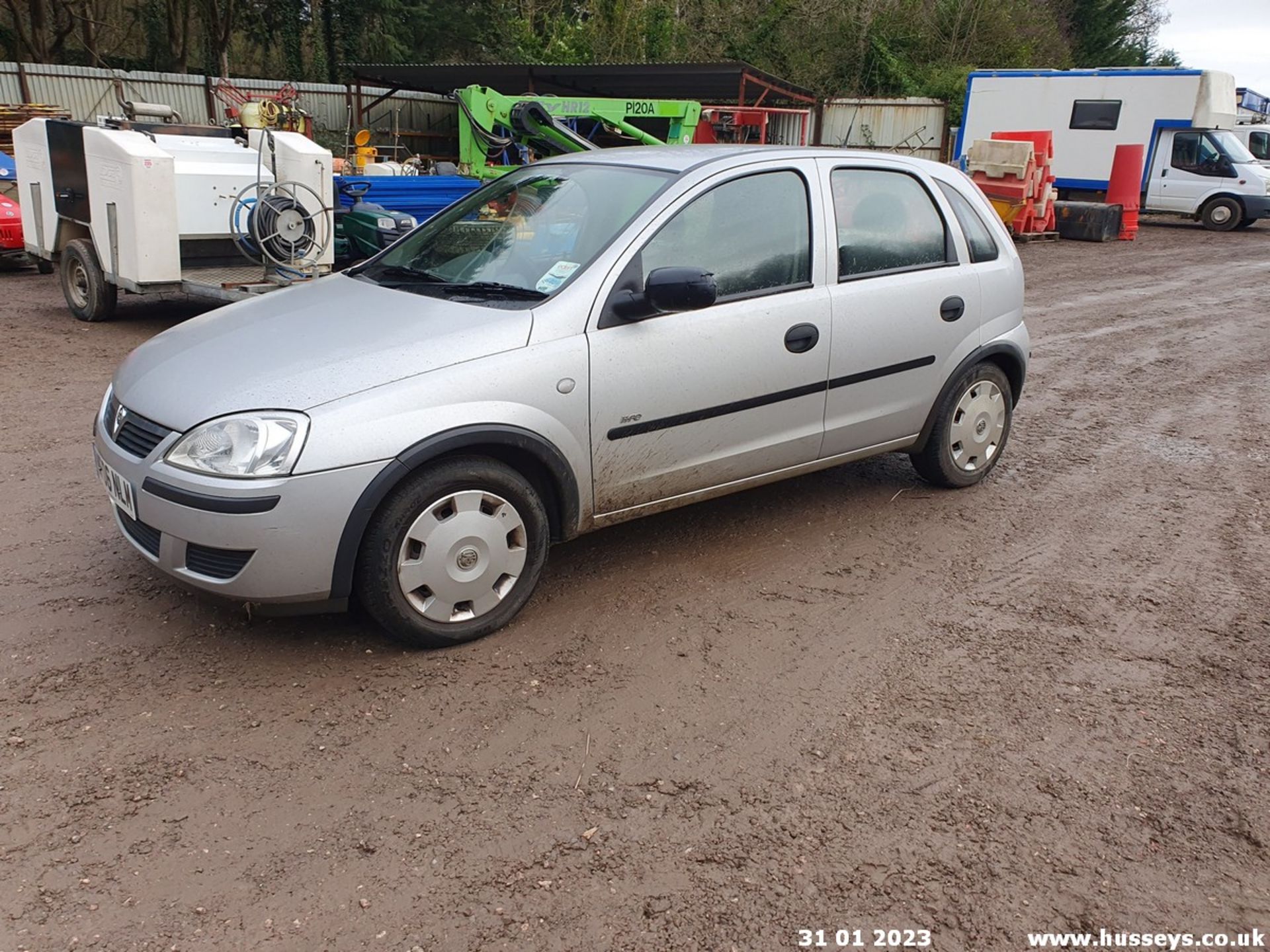 06/06 VAUXHALL CORSA LIFE TWINPORT - 1229cc 5dr Hatchback (Silver, 67k) - Image 12 of 34