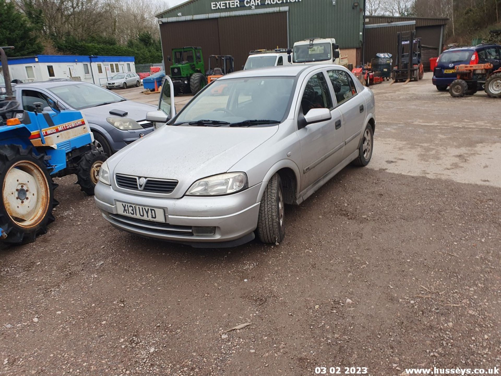 2000 VAUXHALL ASTRA CDX 16V AUTO - 1796cc 5dr Hatchback (Silver, 117k) - Image 2 of 32