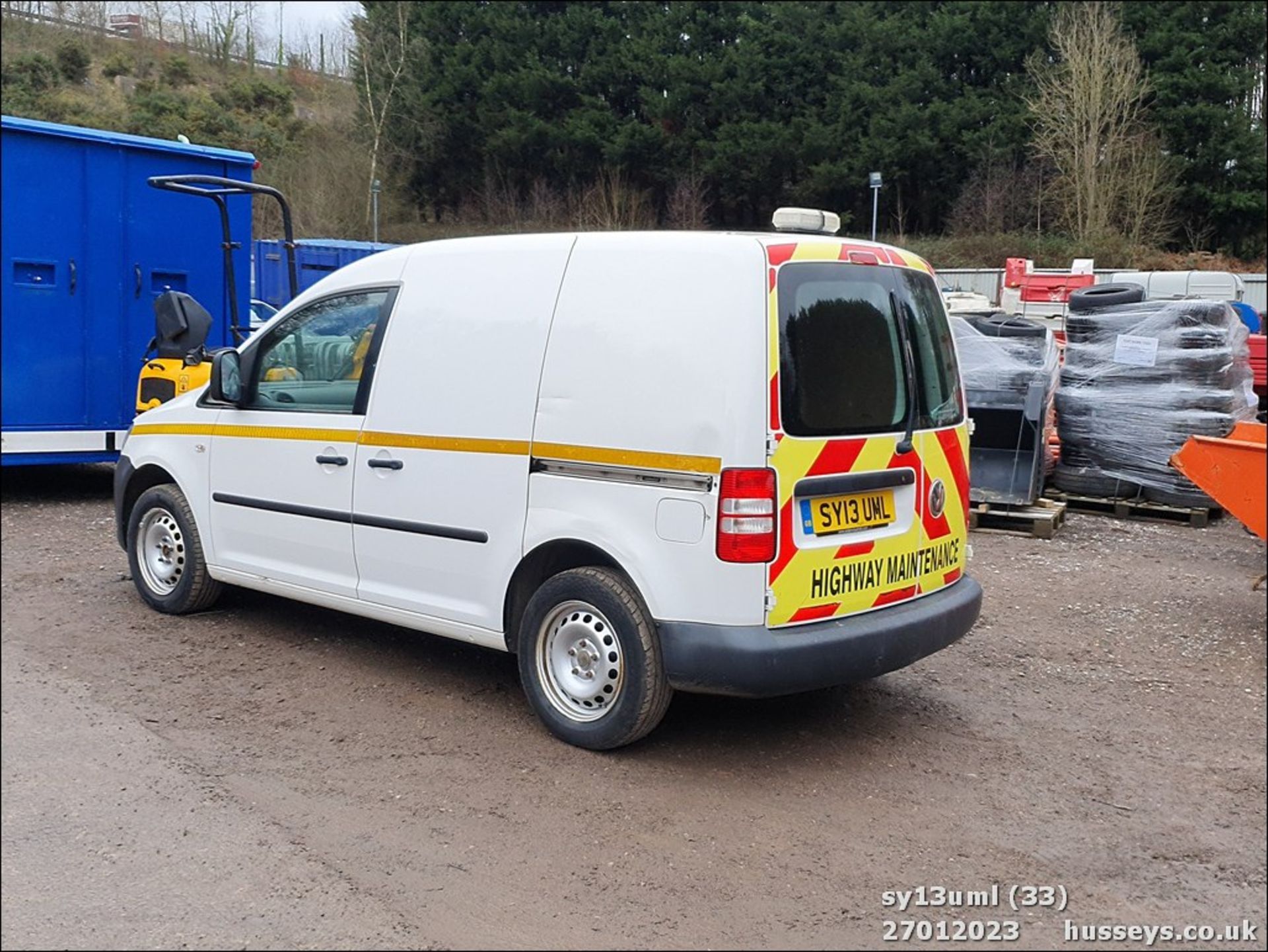 13/13 VOLKSWAGEN CADDY C20 TDI 102 - 1598cc 5dr Van (White, 173k) - Image 33 of 49