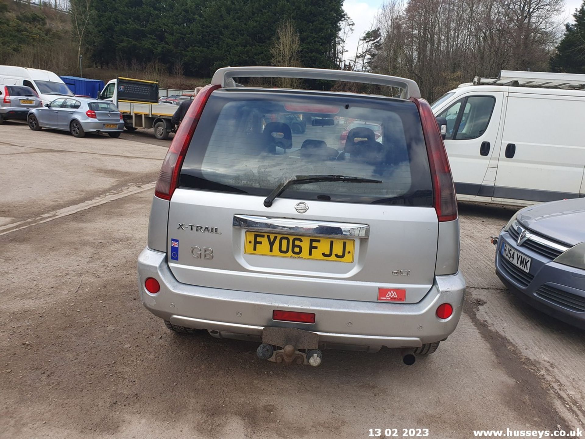 06/06 NISSAN X-TRAIL COLUMBIA DCI - 2184cc 5dr Estate (Silver, 135k) - Image 17 of 28