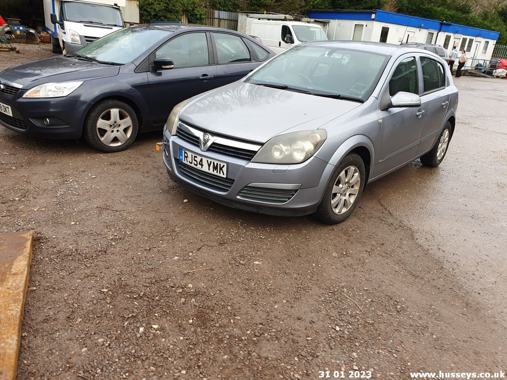 04/54 VAUXHALL ASTRA CLUB CDTI - 1686cc 5dr Hatchback (Silver) - Image 17 of 21