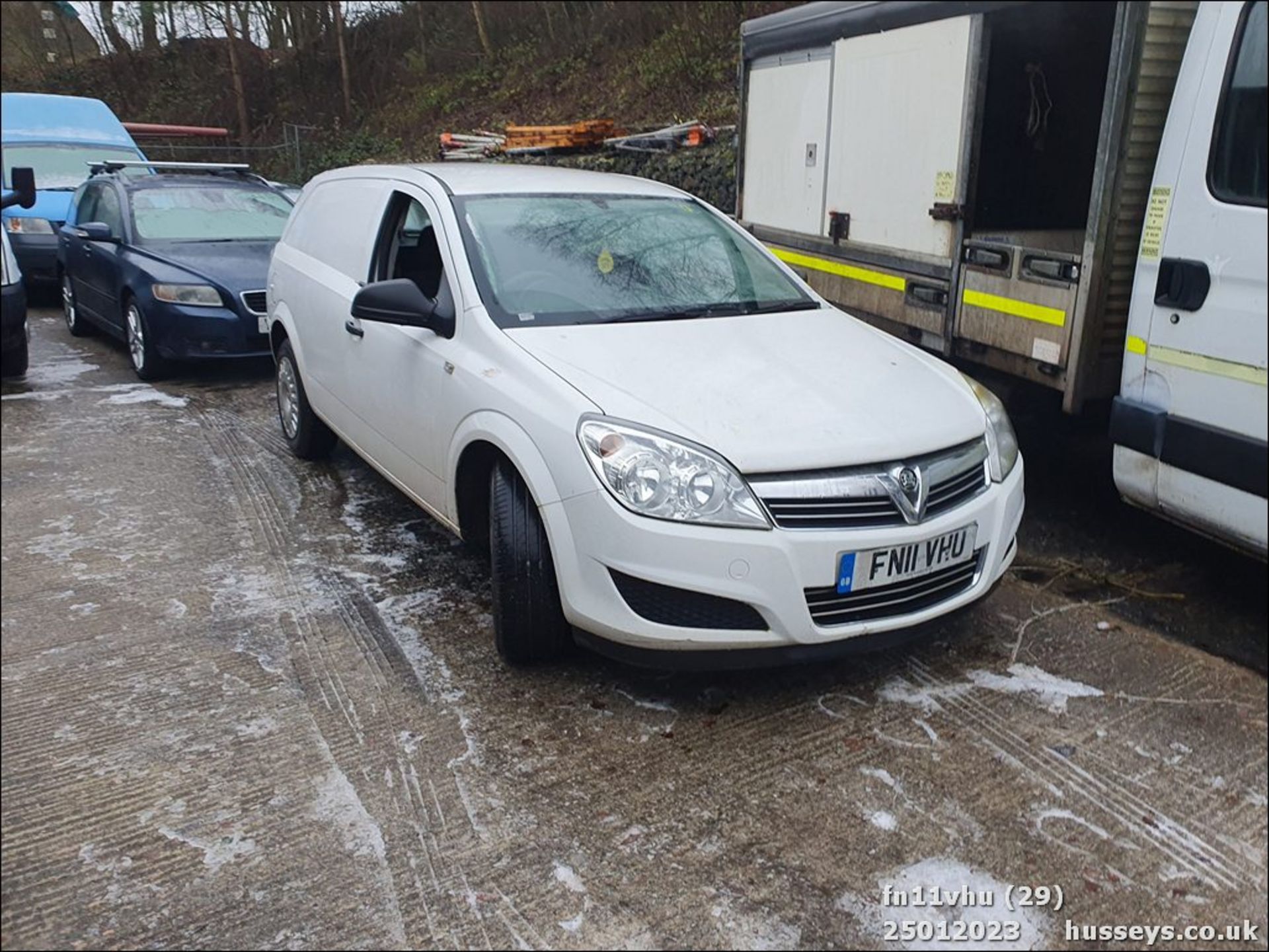 11/11 VAUXHALL ASTRA CLUB A/C CDTI - 1686cc 3dr Van (White, 90k) - Image 29 of 29