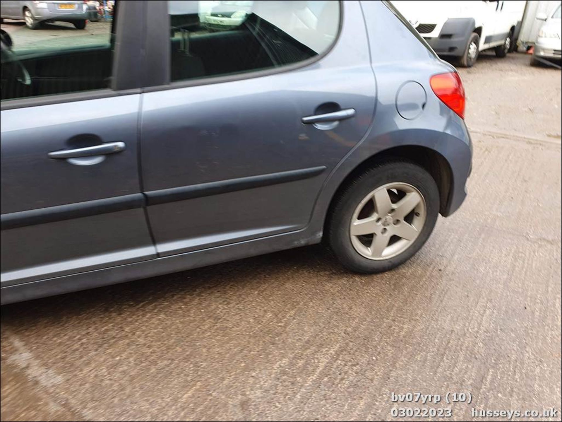 07/07 PEUGEOT 207 SPORT 87 - 1360cc 5dr Hatchback (Grey, 105k) - Image 10 of 43