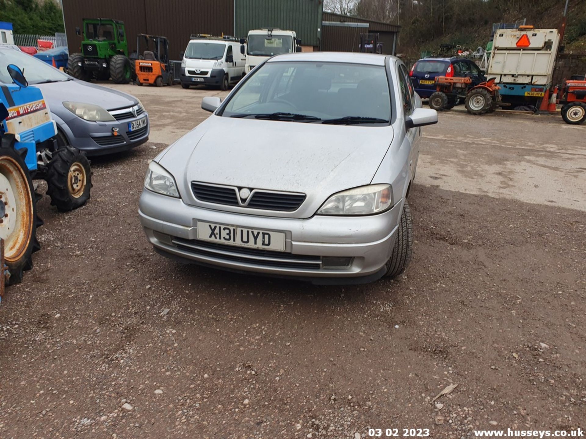 2000 VAUXHALL ASTRA CDX 16V AUTO - 1796cc 5dr Hatchback (Silver, 117k) - Image 15 of 32