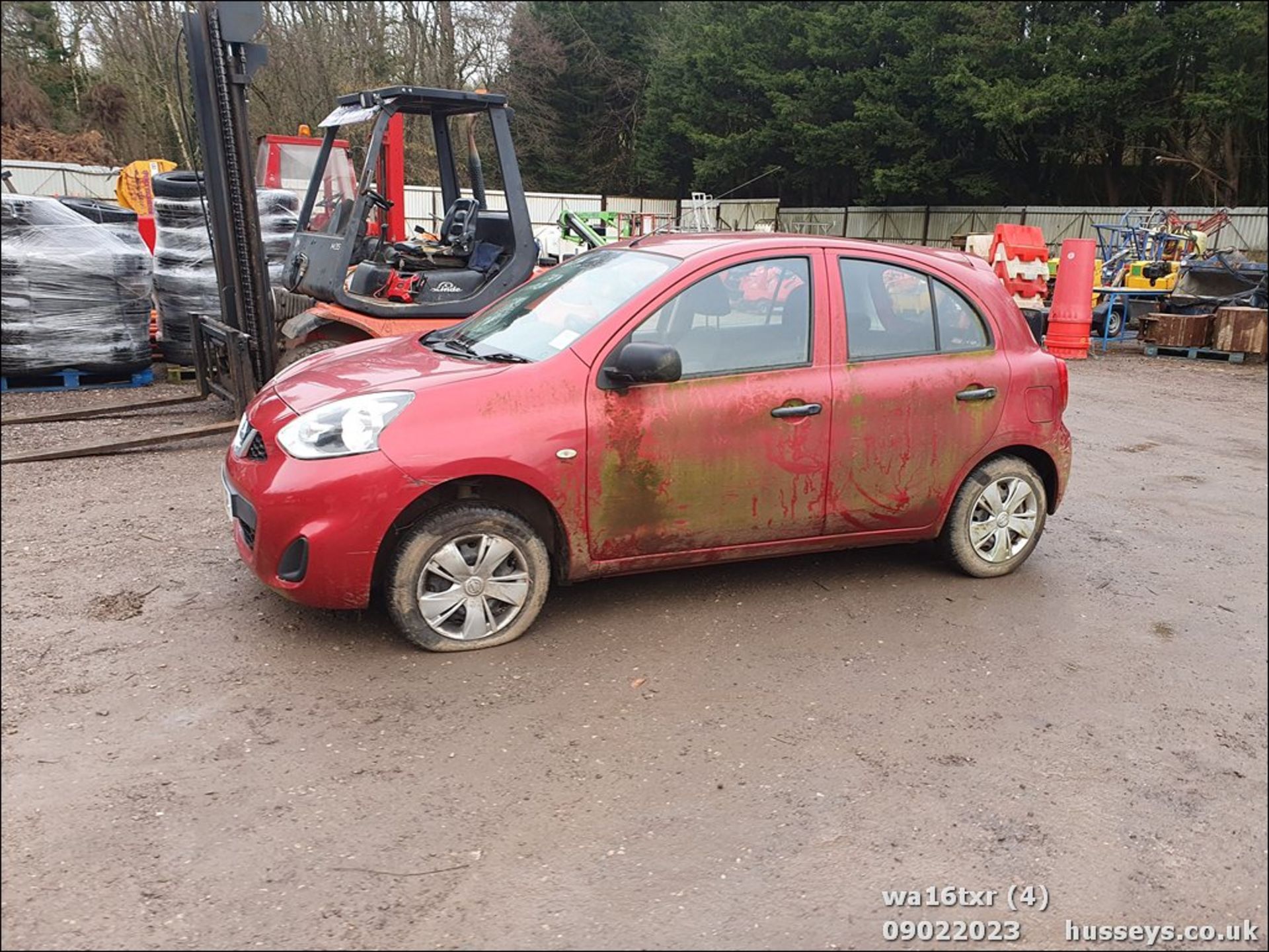 16/16 NISSAN MICRA VISIA - 1198cc 5dr Hatchback (Red, 18k) - Image 5 of 52