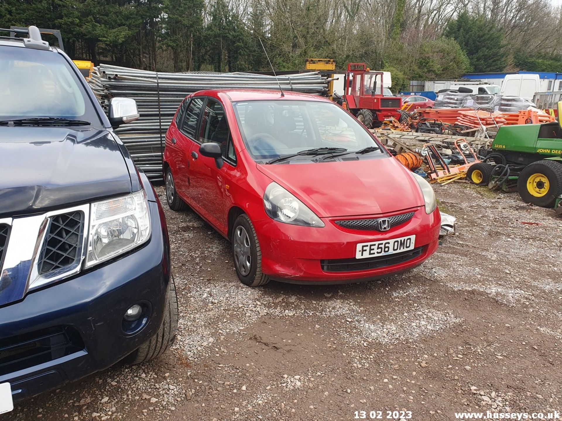 06/56 HONDA JAZZ S - 1246cc 5dr Hatchback (Red, 140k) - Image 7 of 28