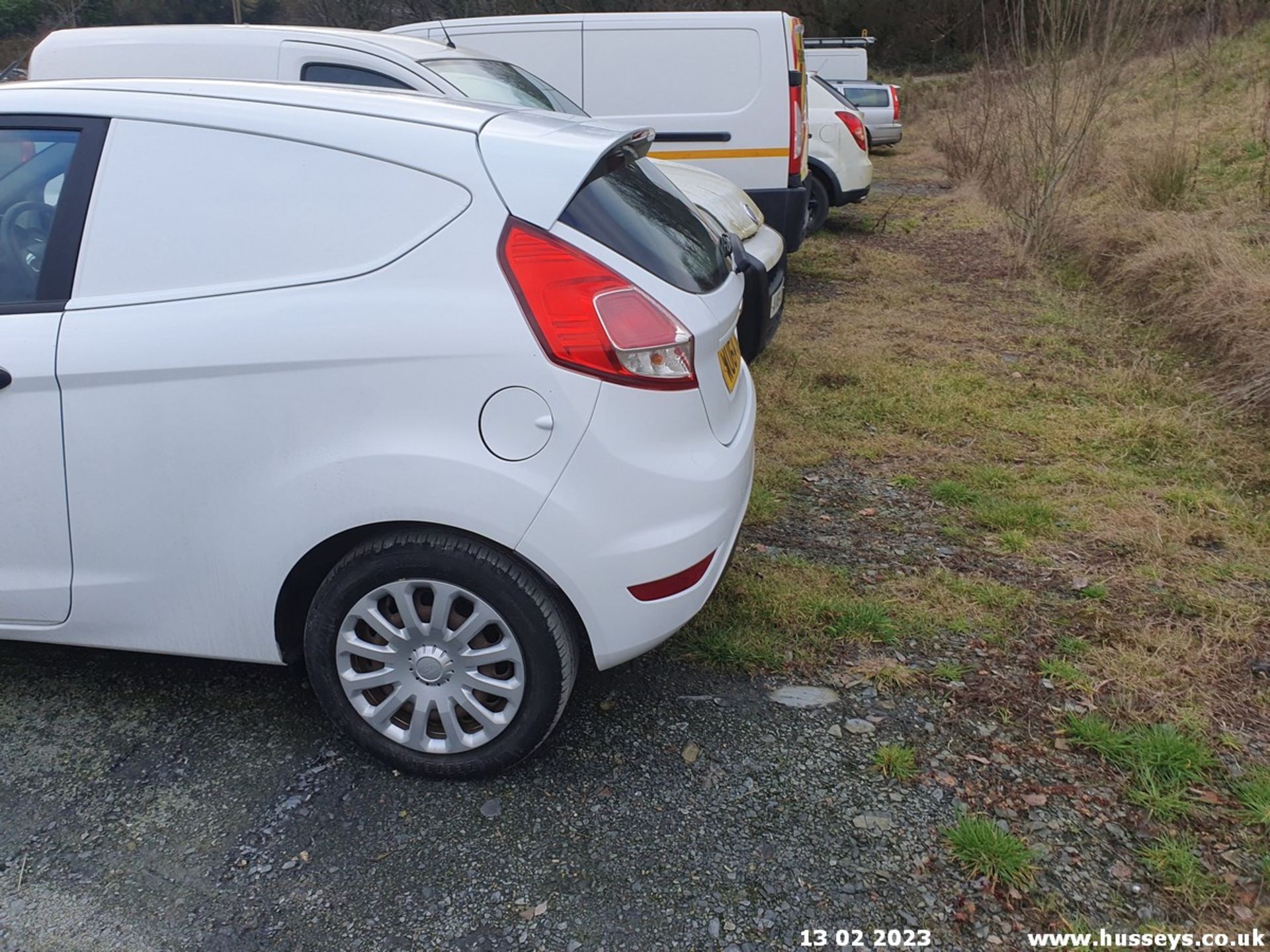 14/64 FORD FIESTA BASE TDCI - 1499cc 3dr Van (White, 103k) - Image 11 of 25