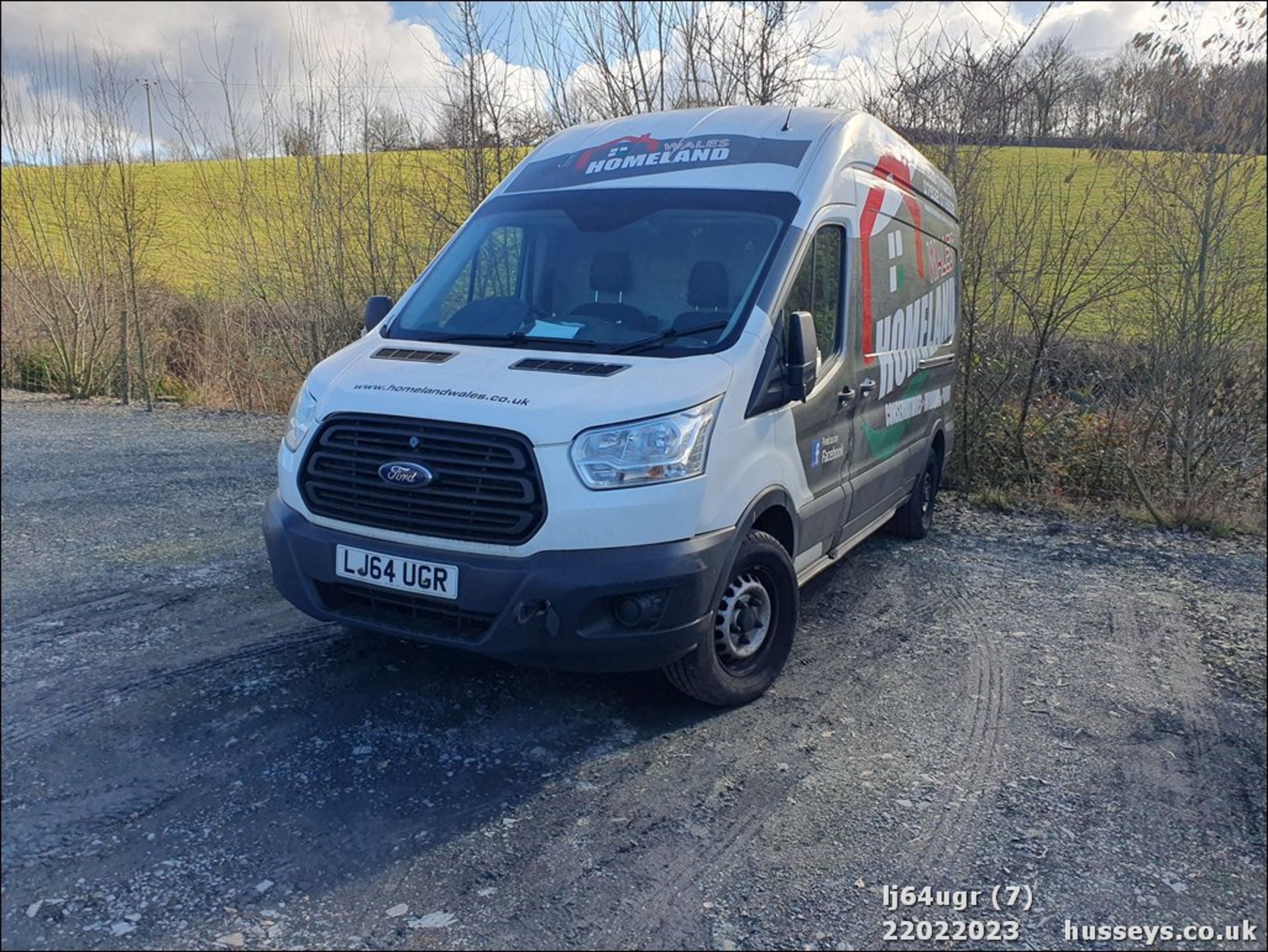 14/64 FORD TRANSIT 350 - 2198cc 5dr Van (White) - Image 7 of 18