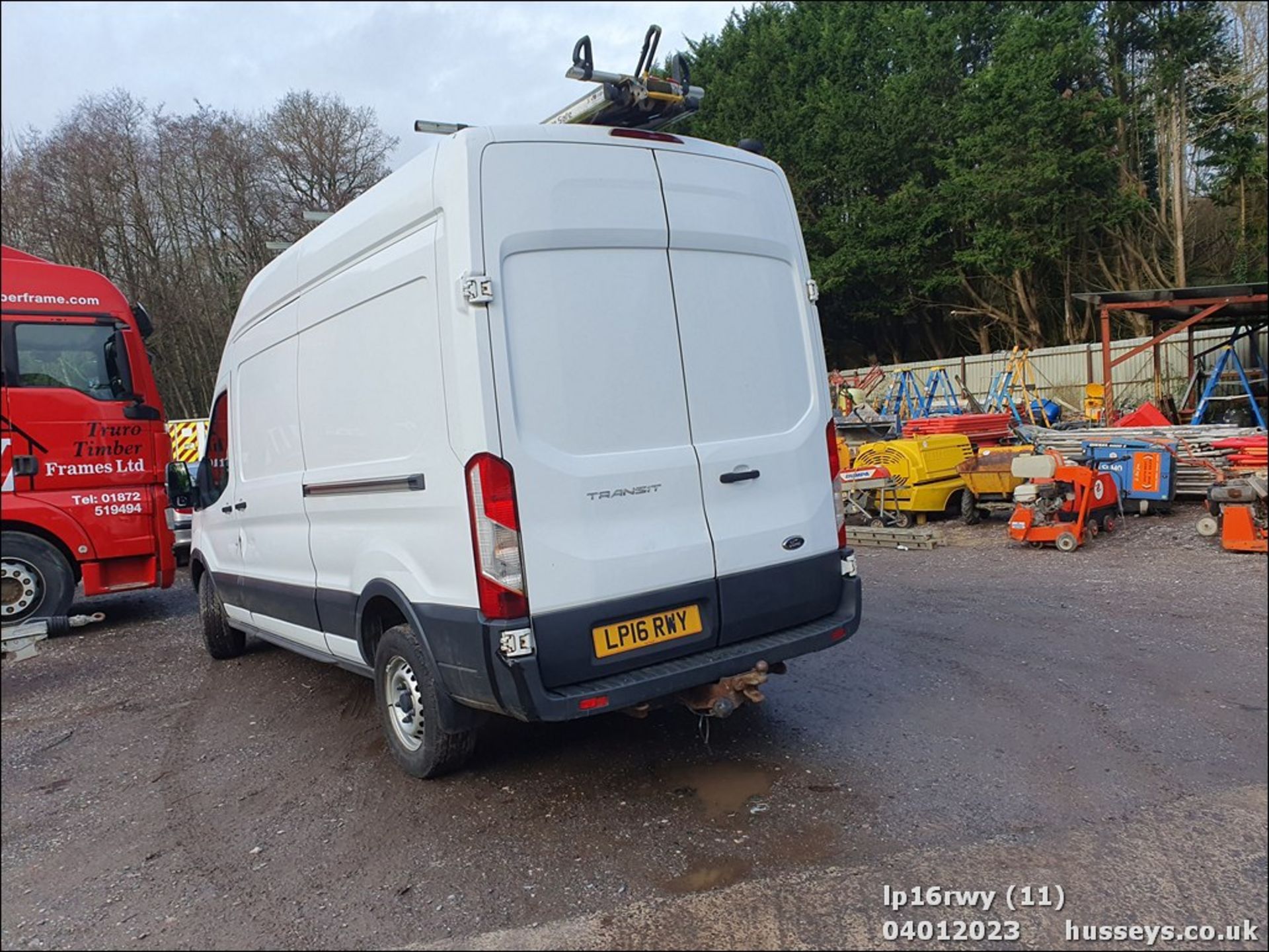 16/16 FORD TRANSIT 350 - 2198cc 5dr Van (White, 142k) - Image 12 of 37