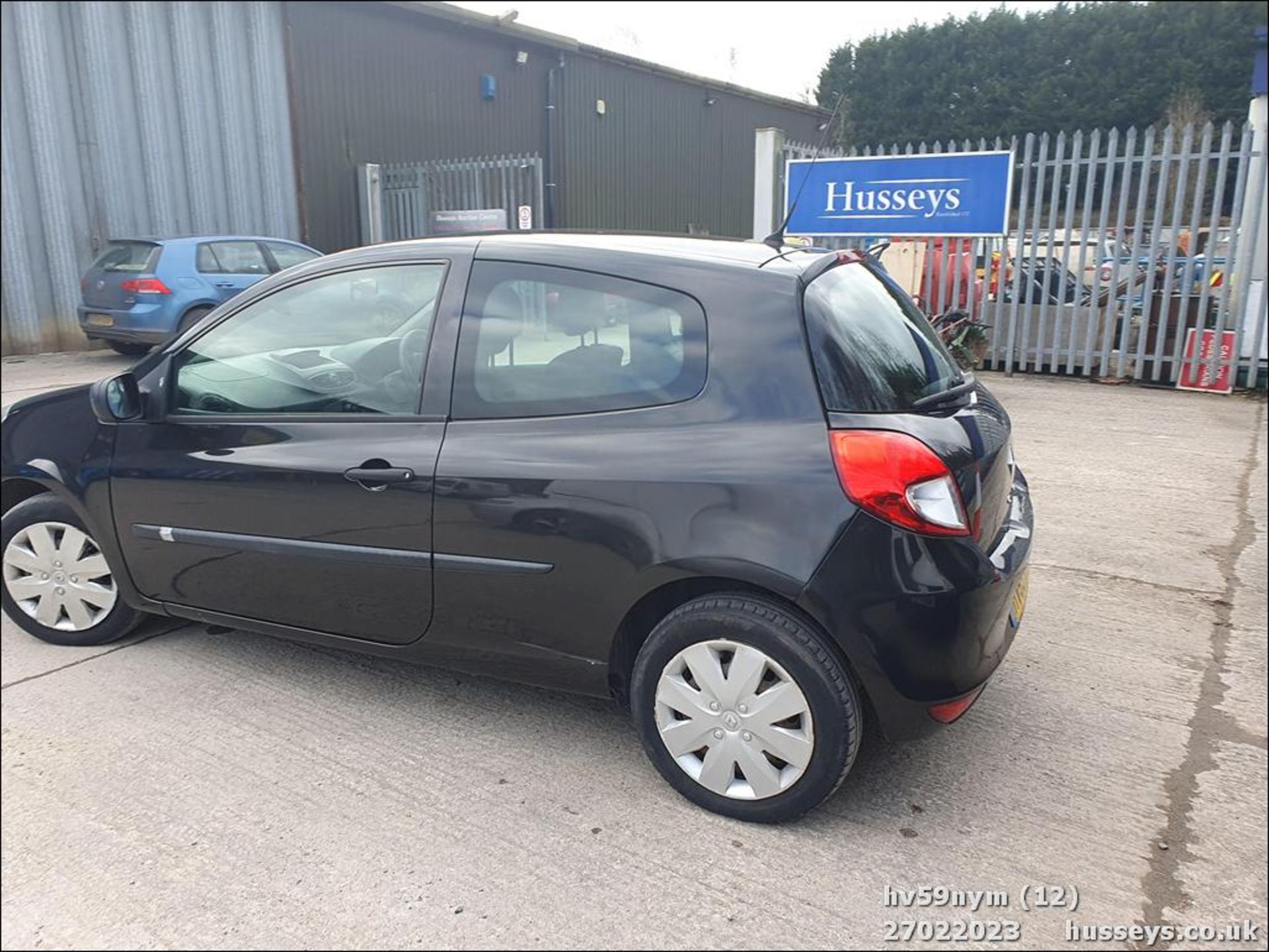 09/59 RENAULT CLIO EXTREME - 1149cc 3dr Hatchback (Black, 93k) - Image 12 of 45