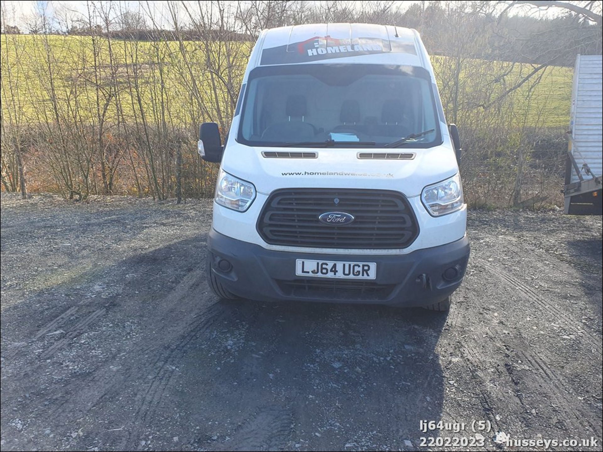 14/64 FORD TRANSIT 350 - 2198cc 5dr Van (White) - Image 5 of 18