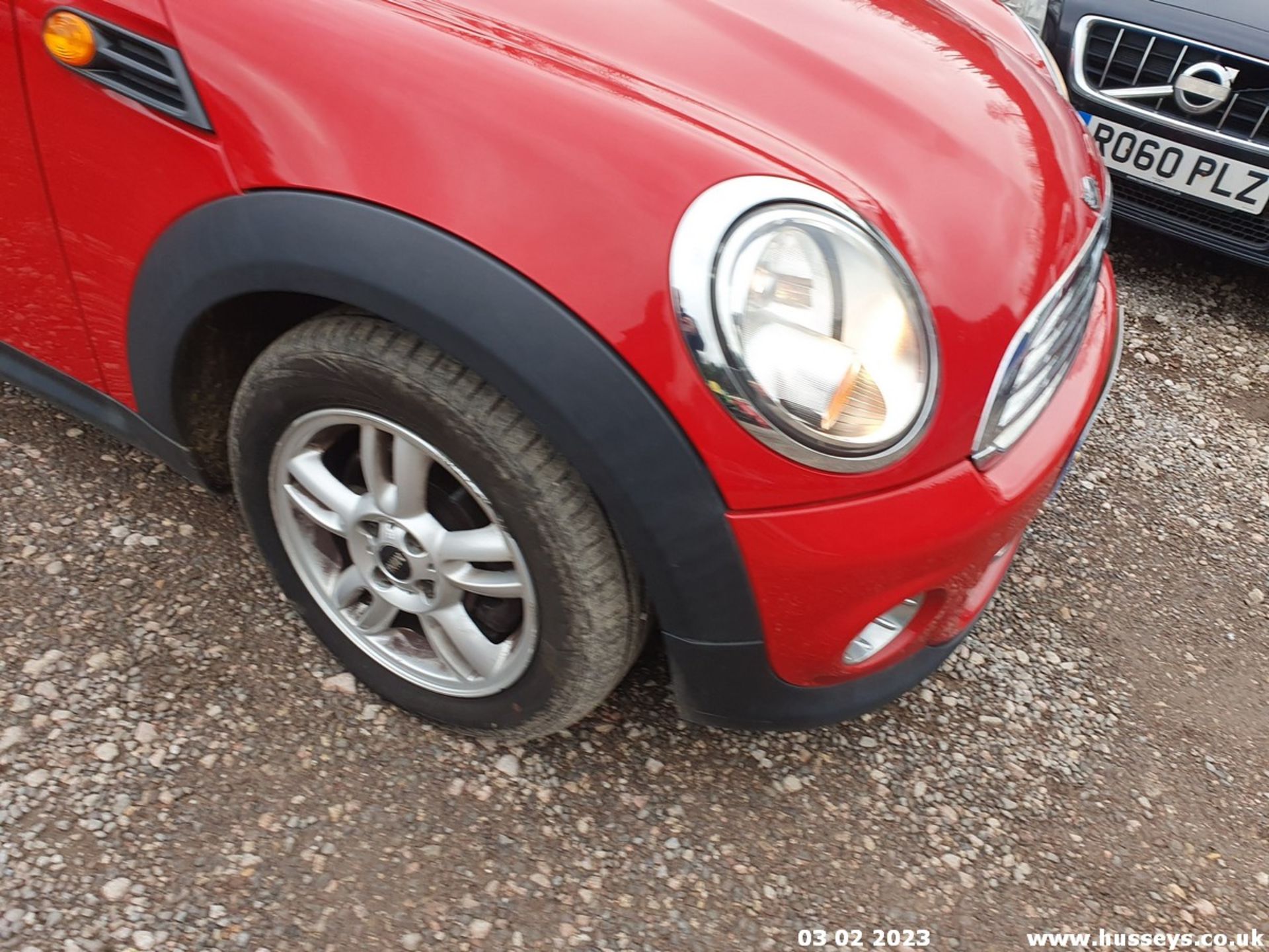 13/13 MINI ONE D - 1598cc 3dr Hatchback (Red) - Image 28 of 45