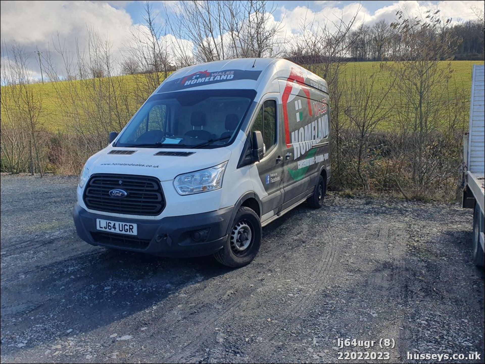 14/64 FORD TRANSIT 350 - 2198cc 5dr Van (White) - Image 8 of 18