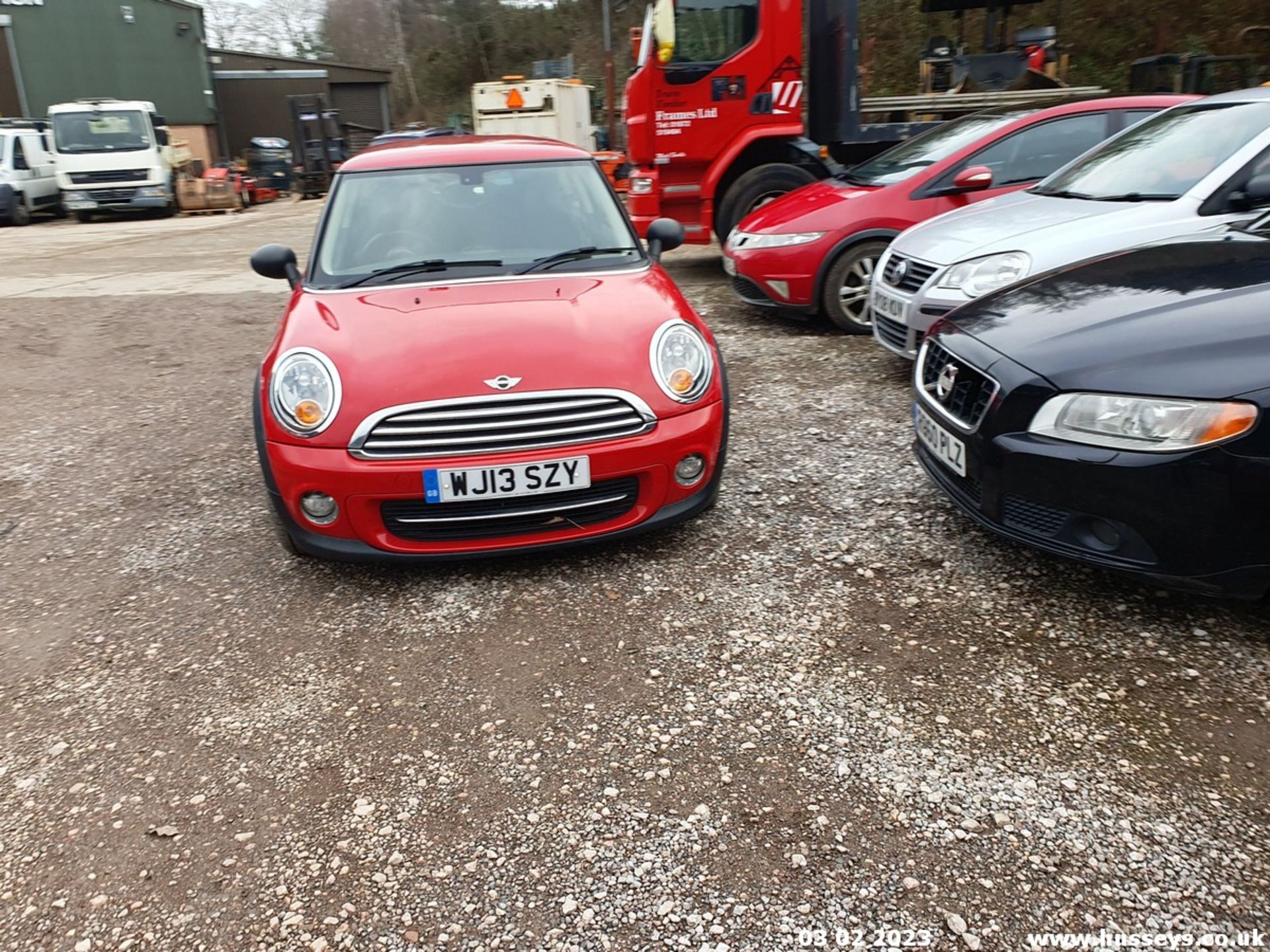 13/13 MINI ONE D - 1598cc 3dr Hatchback (Red) - Image 8 of 45