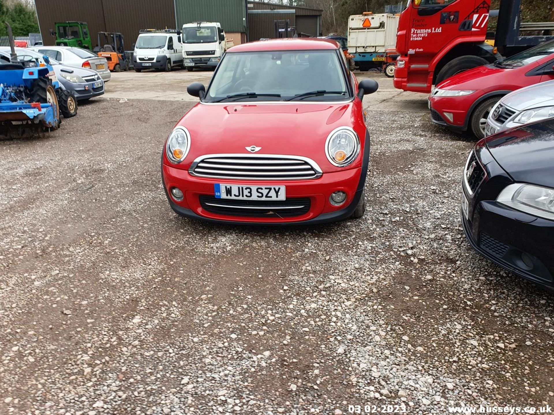 13/13 MINI ONE D - 1598cc 3dr Hatchback (Red) - Image 9 of 45