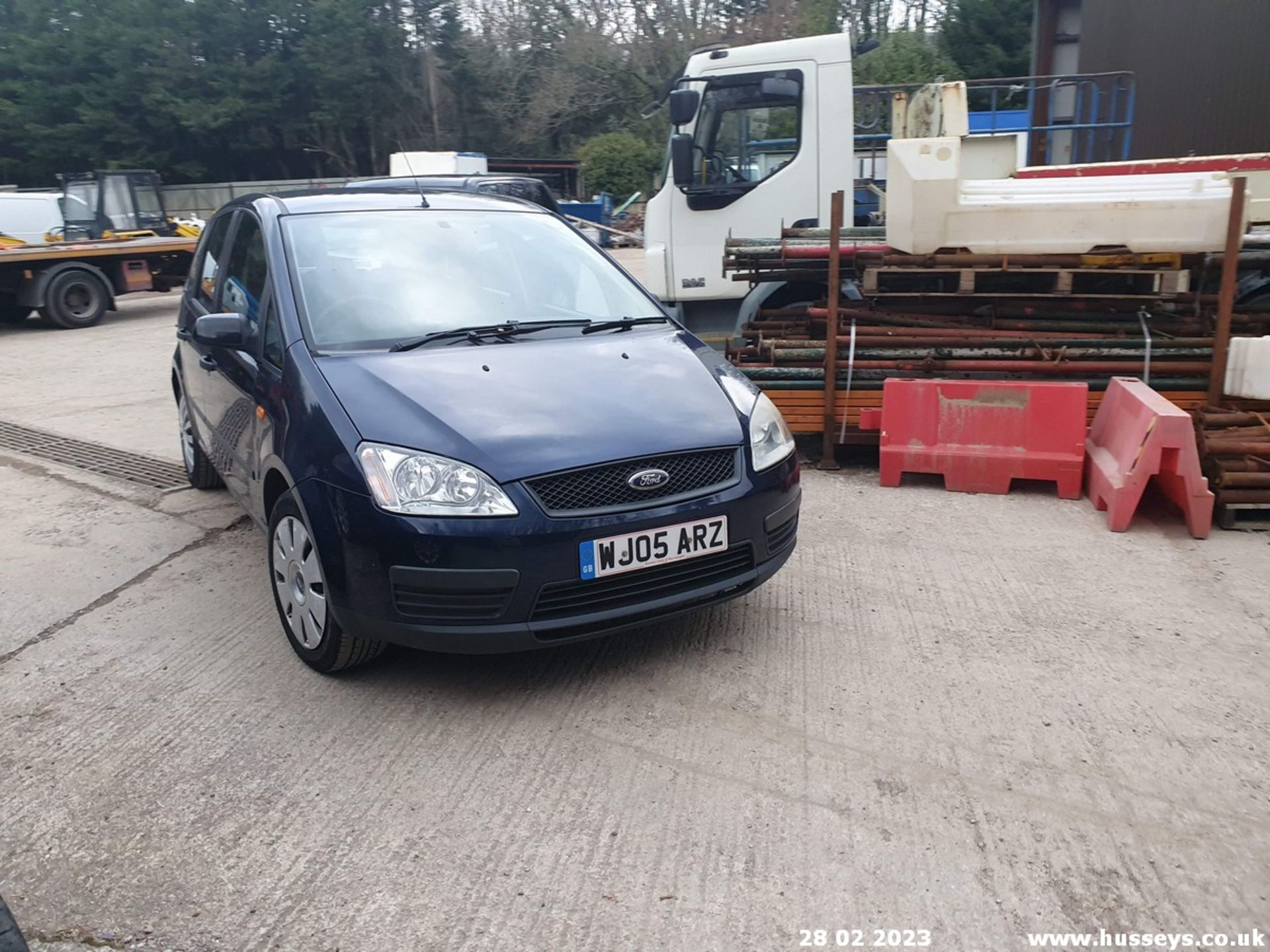 05/05 FORD FOCUS C-MAX LX TDCI - 1560cc 5dr MPV (Blue, 140k) - Image 8 of 42