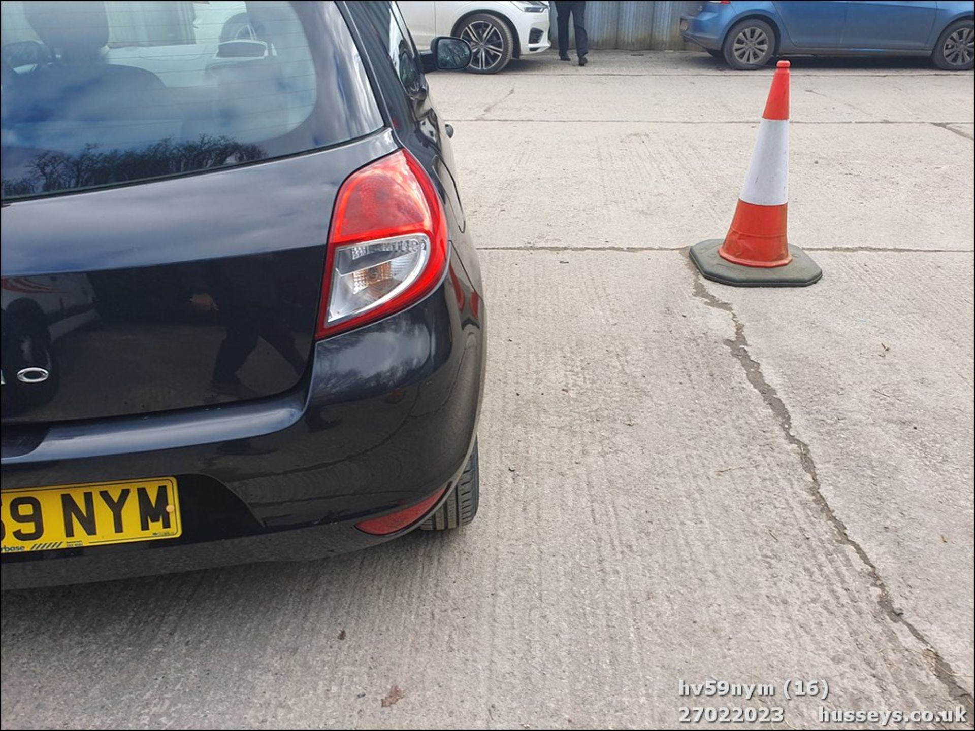 09/59 RENAULT CLIO EXTREME - 1149cc 3dr Hatchback (Black, 93k) - Image 16 of 45