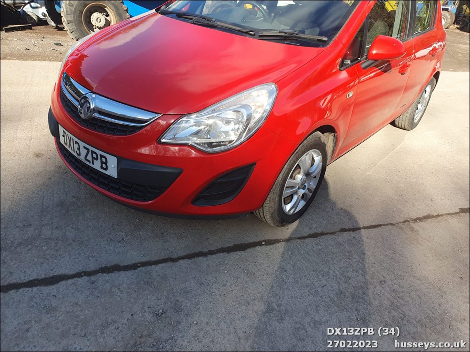 13/13 VAUXHALL CORSA EXCLUSIV AC - 1229cc 5dr Hatchback (Red, 82k) - Image 34 of 52