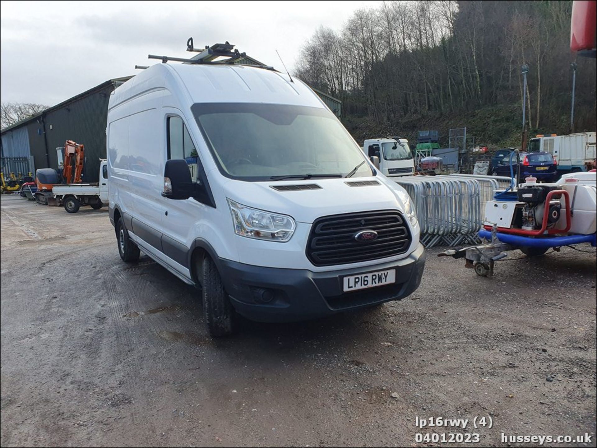 16/16 FORD TRANSIT 350 - 2198cc 5dr Van (White, 142k) - Image 5 of 37