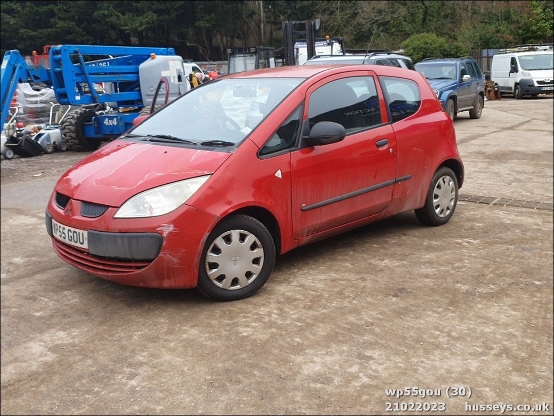 06/55 MITSUBISHI COLT RED - 1124cc 3dr Hatchback (Red) - Image 30 of 48