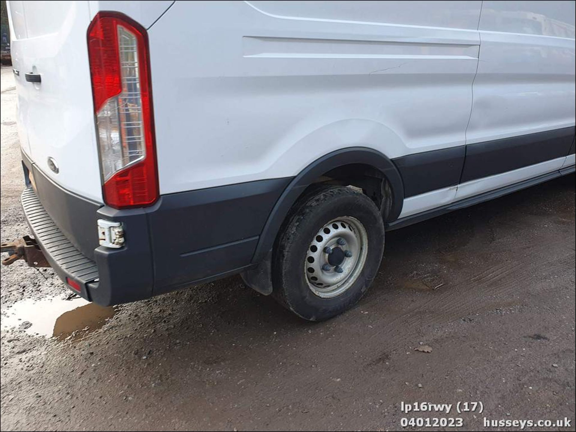 16/16 FORD TRANSIT 350 - 2198cc 5dr Van (White, 142k) - Image 18 of 37