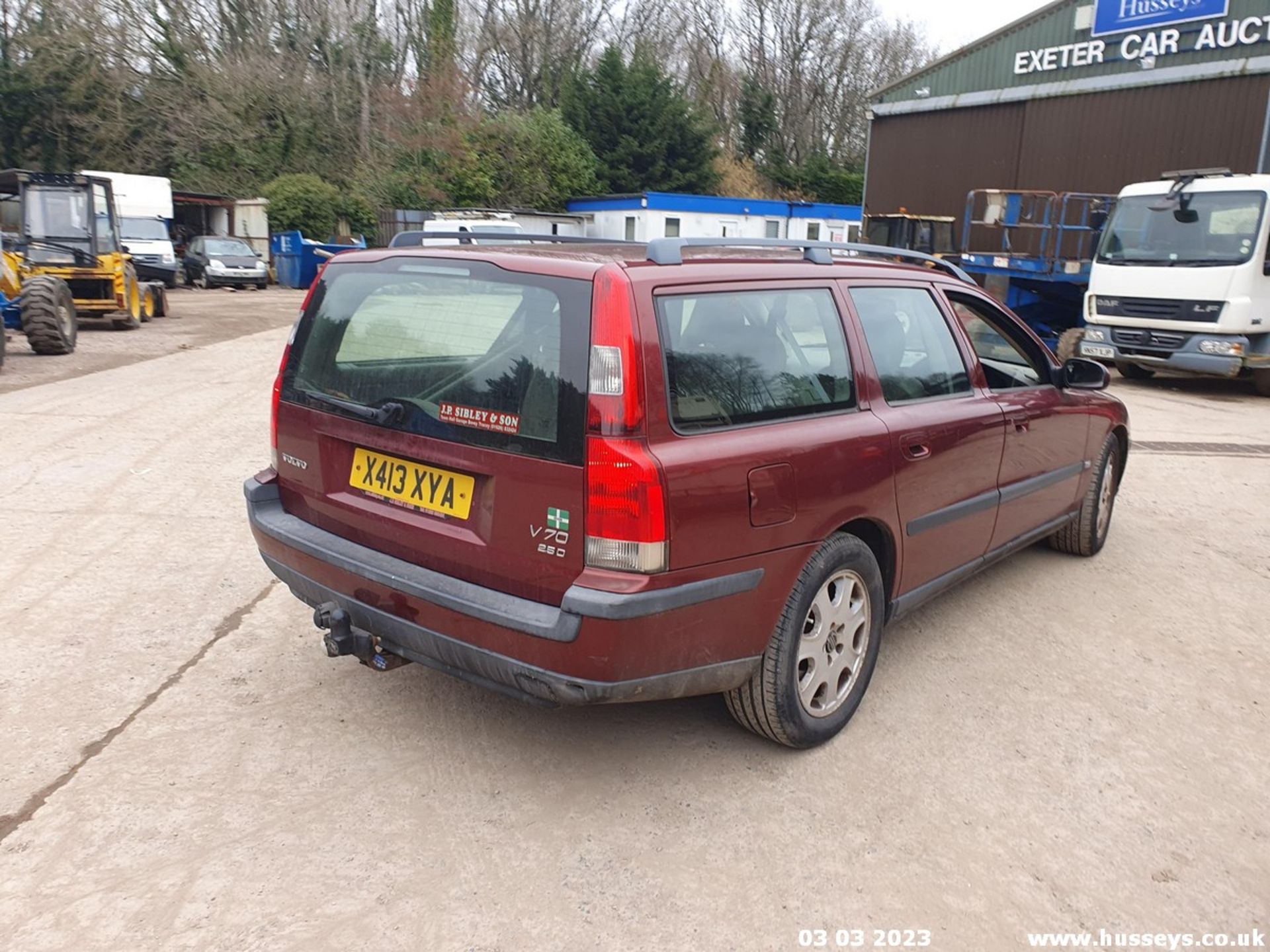 2000 VOLVO V70 D - 2461cc 5dr Estate (Red, 208k) - Image 18 of 54