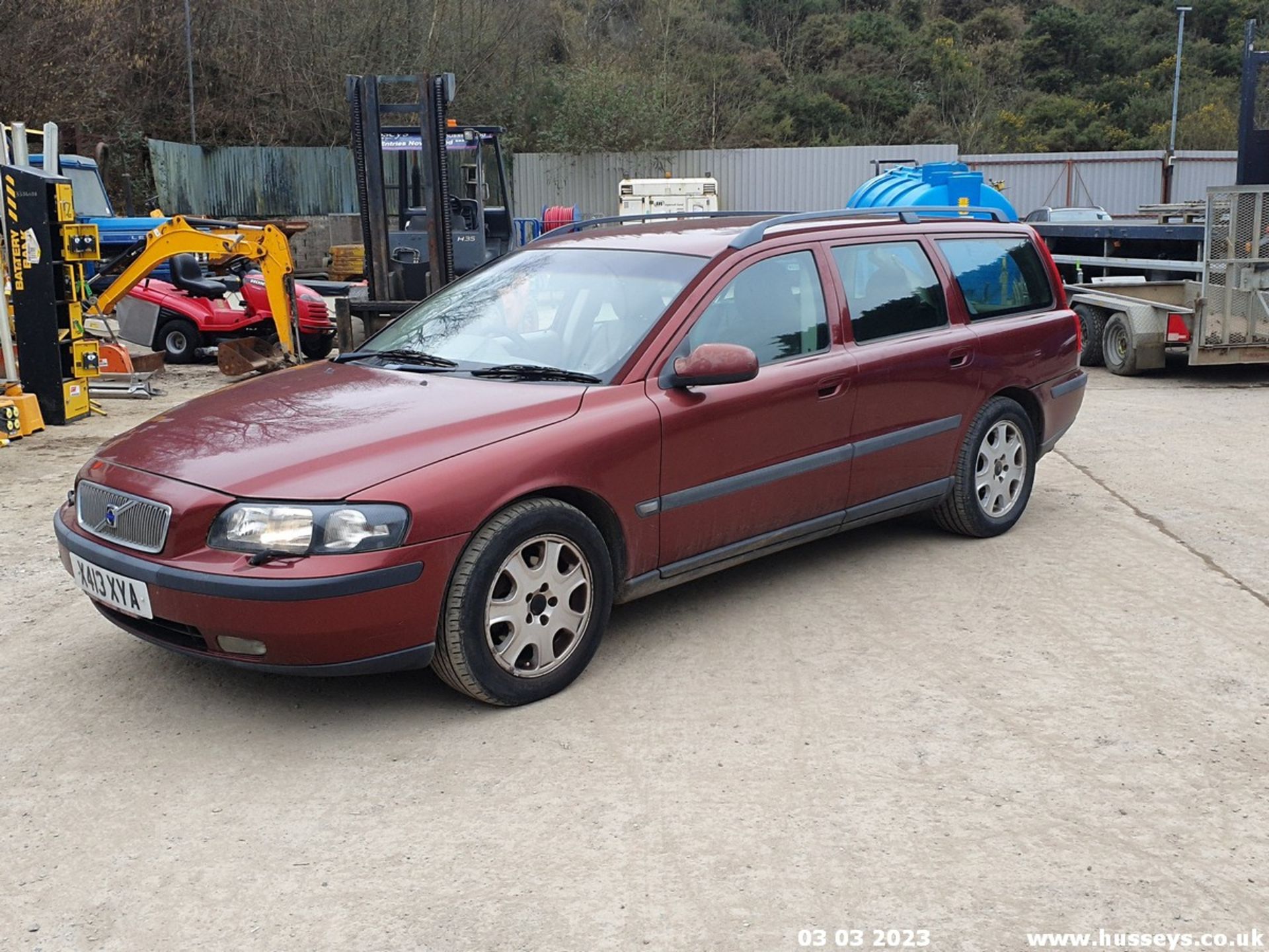 2000 VOLVO V70 D - 2461cc 5dr Estate (Red, 208k) - Image 34 of 54