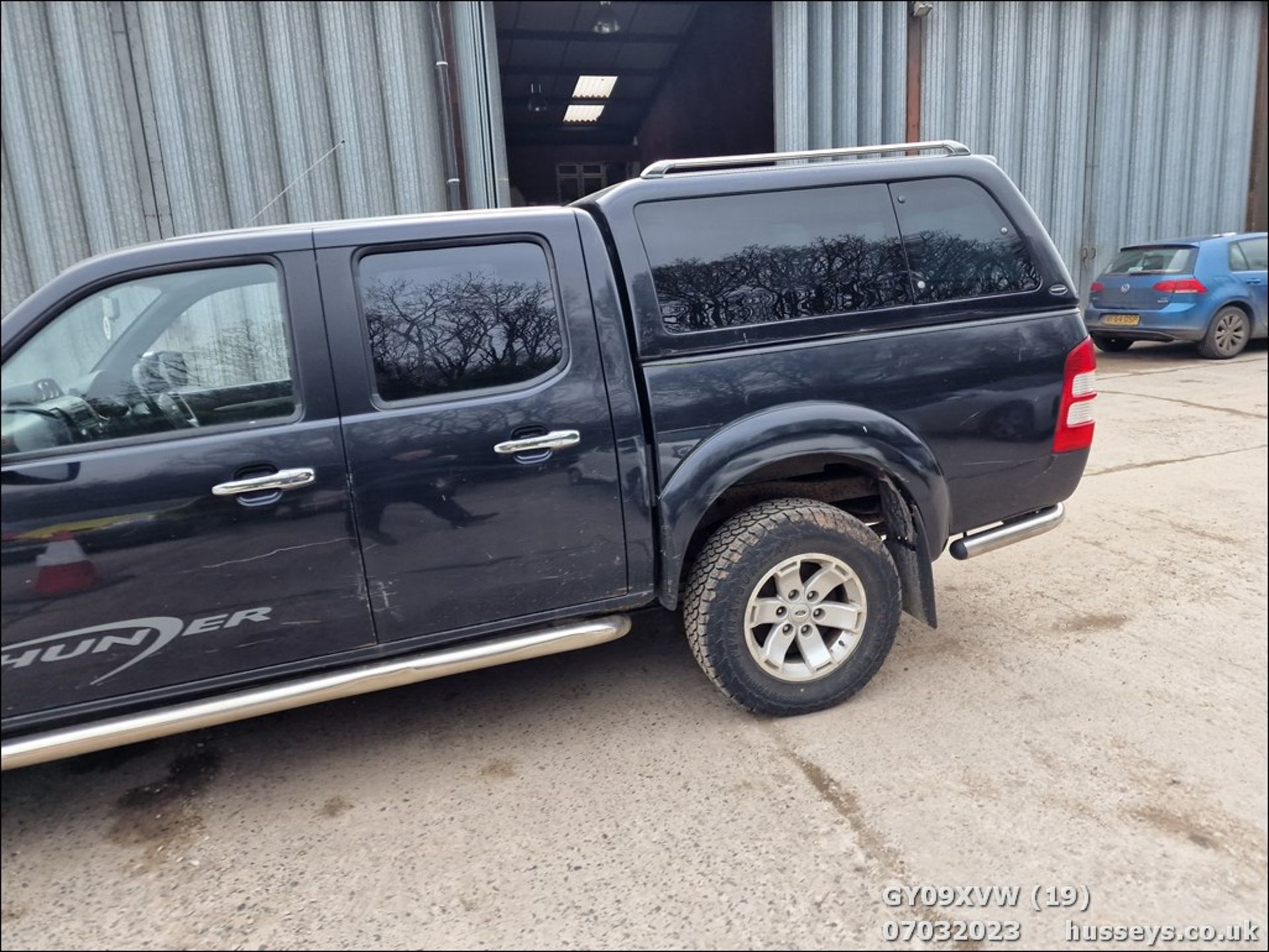 09/09 FORD RANGER THUNDER TDCI A - 2953cc 5dr 4x4 (Black) - Image 19 of 56