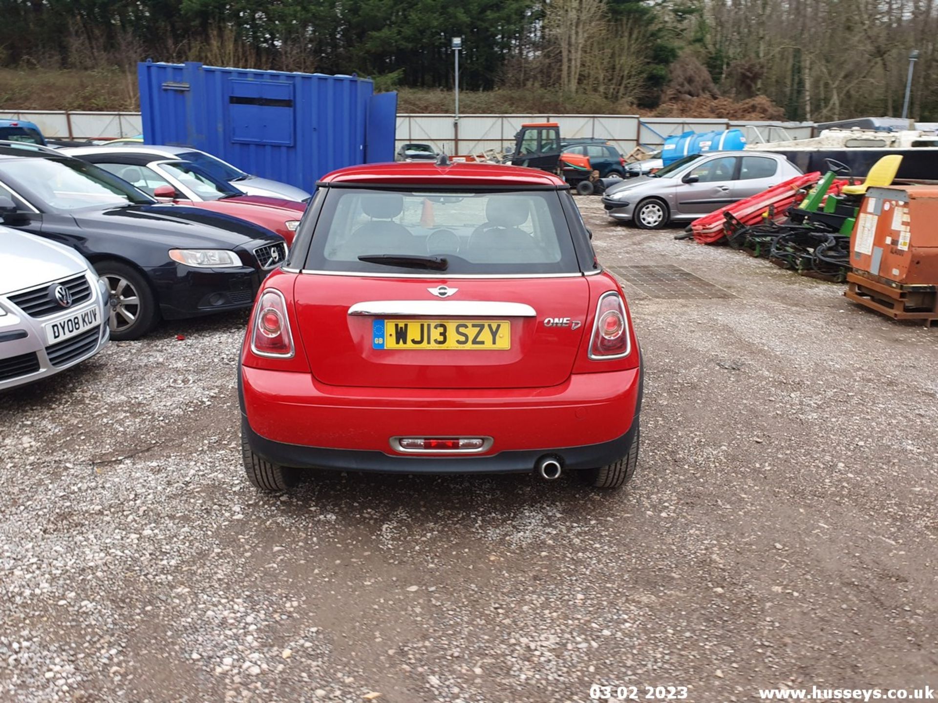 13/13 MINI ONE D - 1598cc 3dr Hatchback (Red) - Image 16 of 45