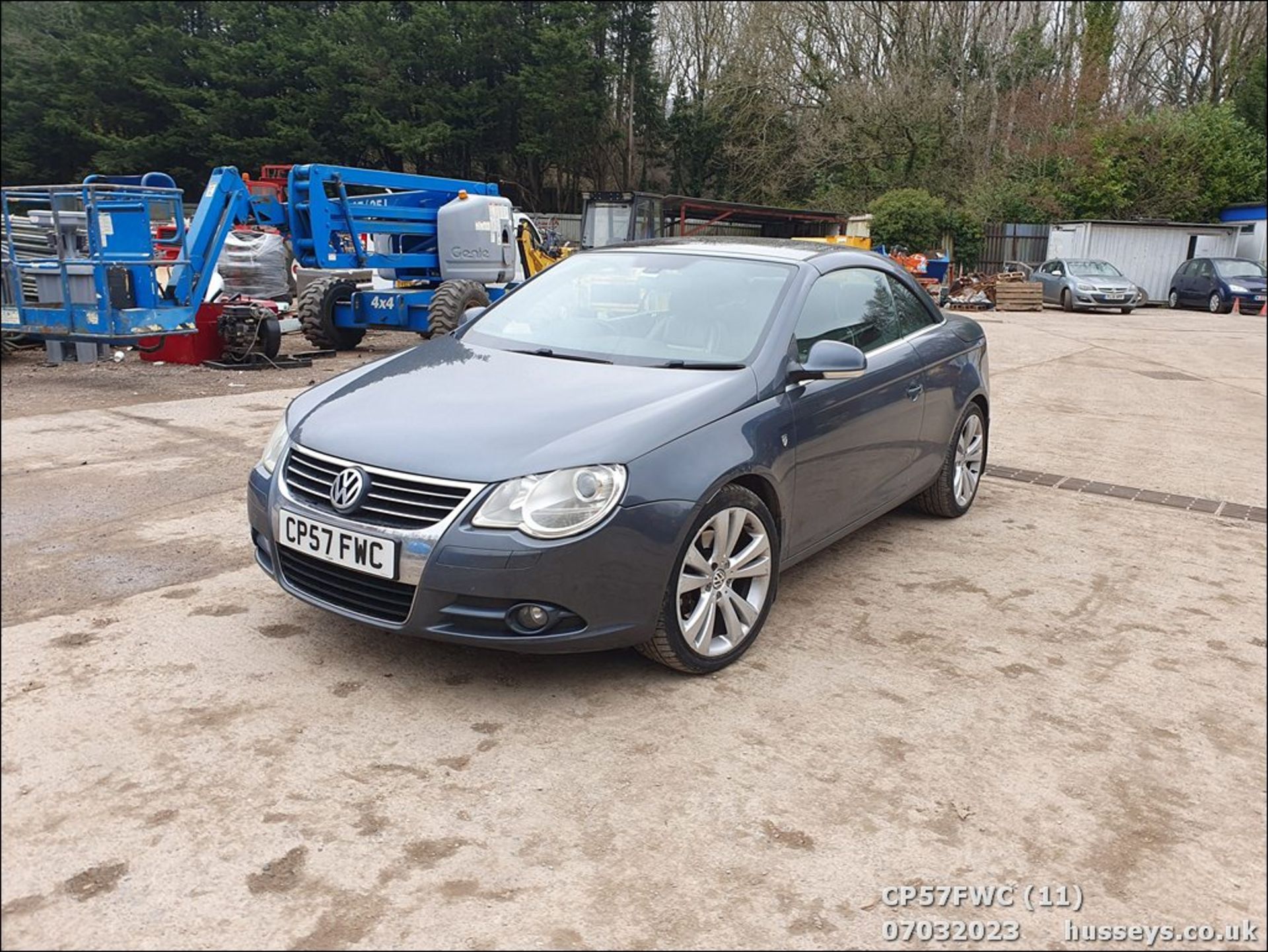 07/57 VOLKSWAGEN EOS INDIVIDUAL TDI 140 A - 1968cc 2dr Convertible (Grey, 92k) - Image 11 of 64