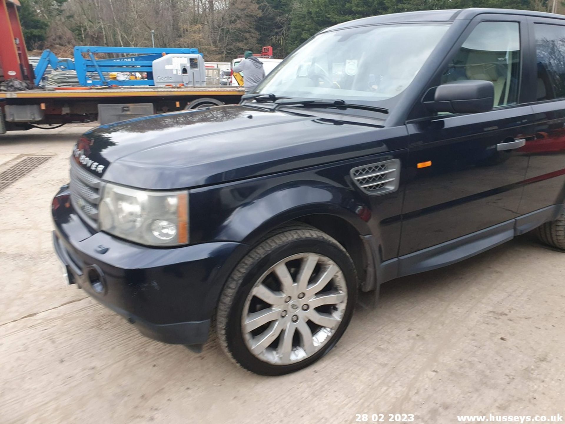 05/55 LAND ROVER RANGEROVER SPT TDV6 HSE A - 2720cc 5dr Estate (Blue, 154k) - Image 19 of 54