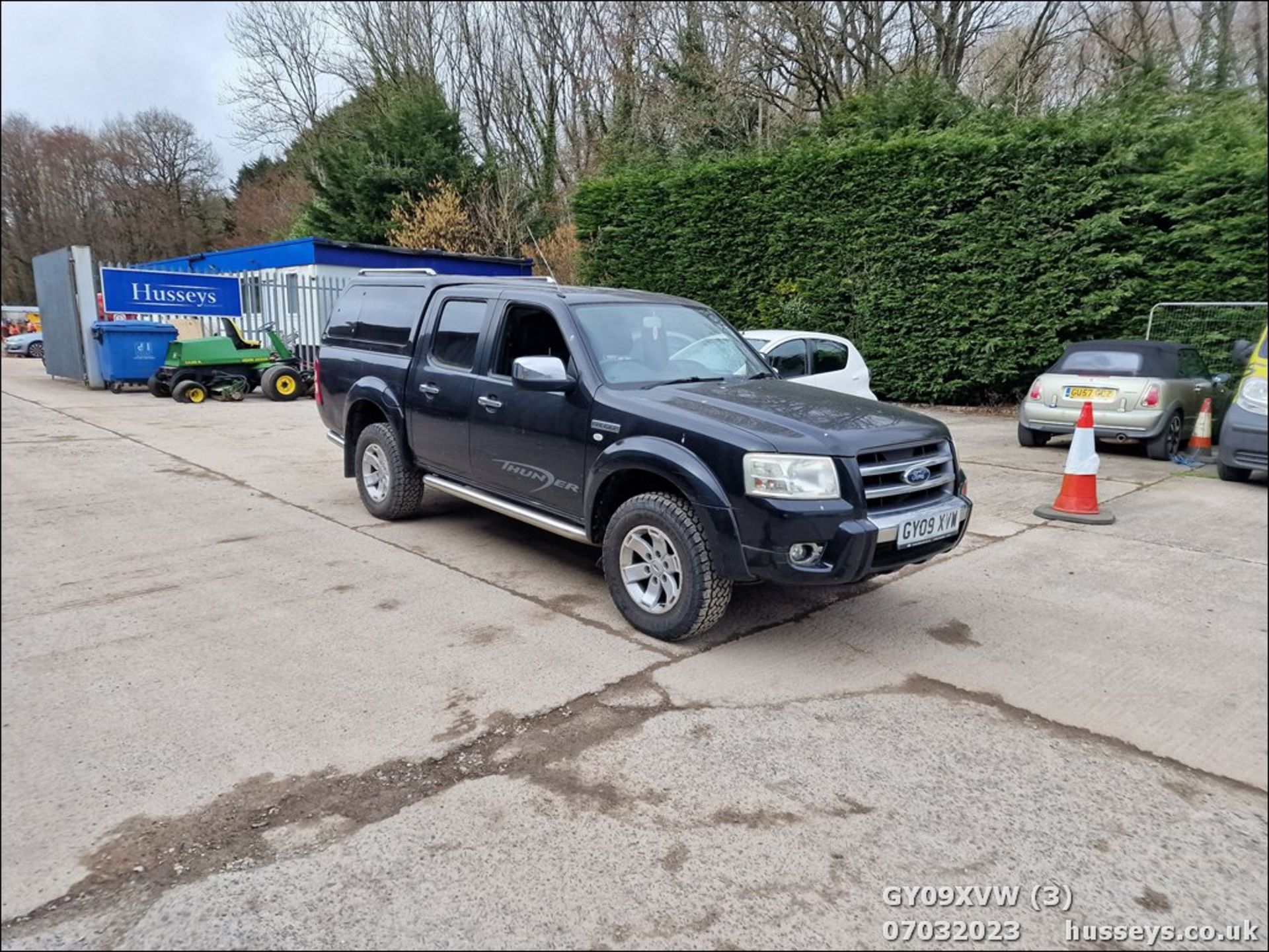 09/09 FORD RANGER THUNDER TDCI A - 2953cc 5dr 4x4 (Black) - Image 3 of 56