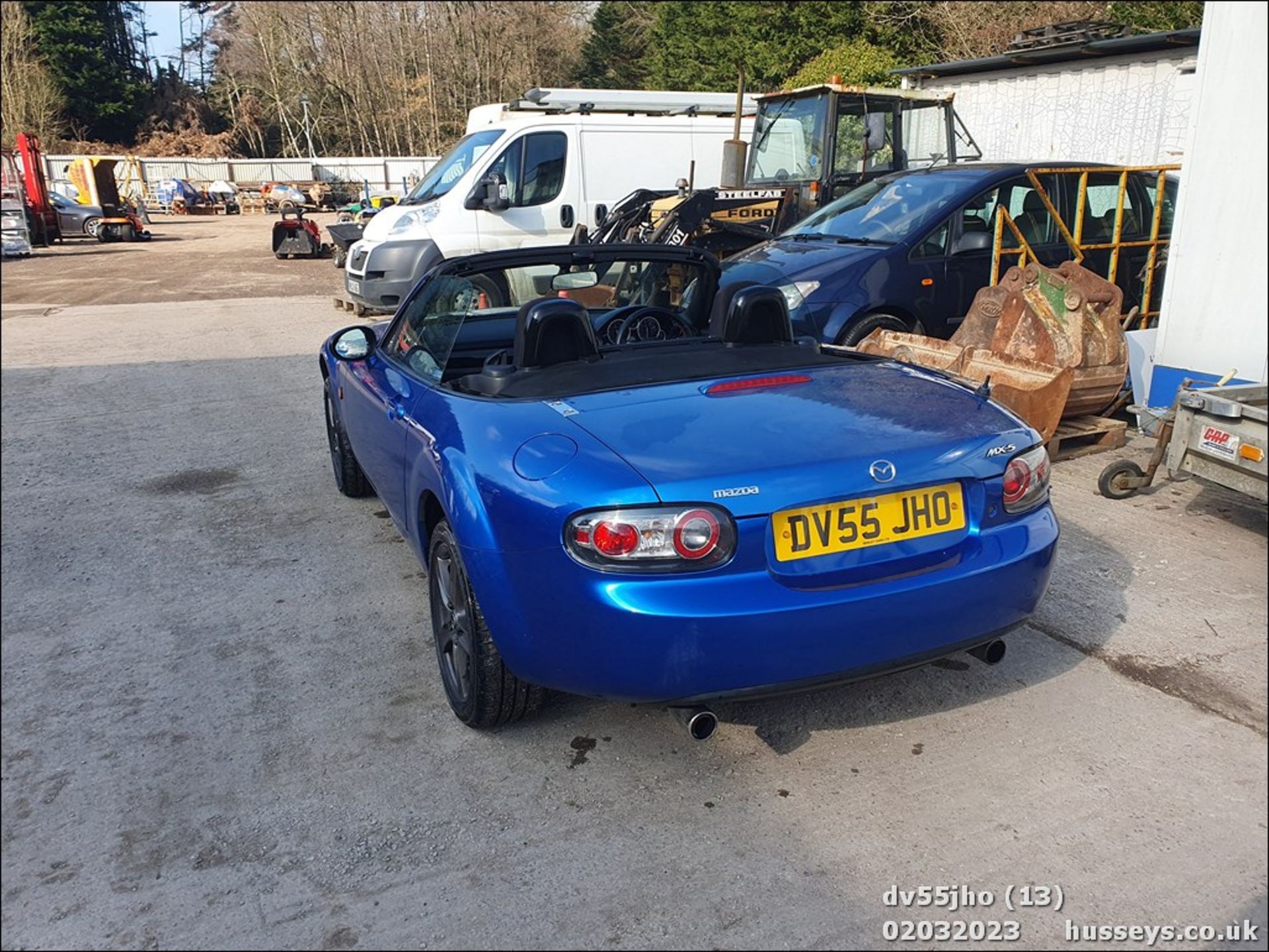 05/55 MAZDA MX-5 - 1798cc 2dr Convertible (Blue, 81k) - Image 12 of 51