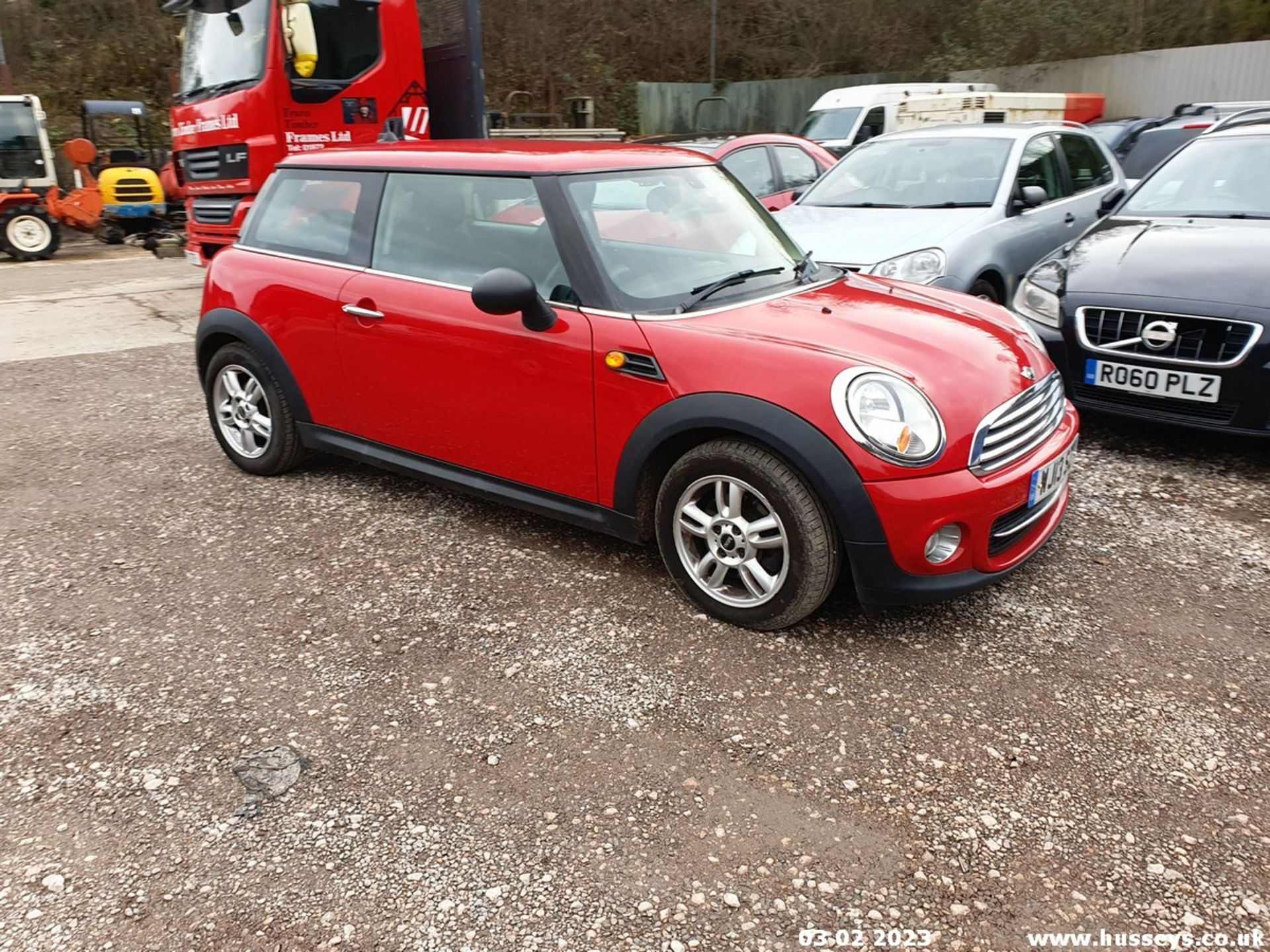 13/13 MINI ONE D - 1598cc 3dr Hatchback (Red) - Image 3 of 45