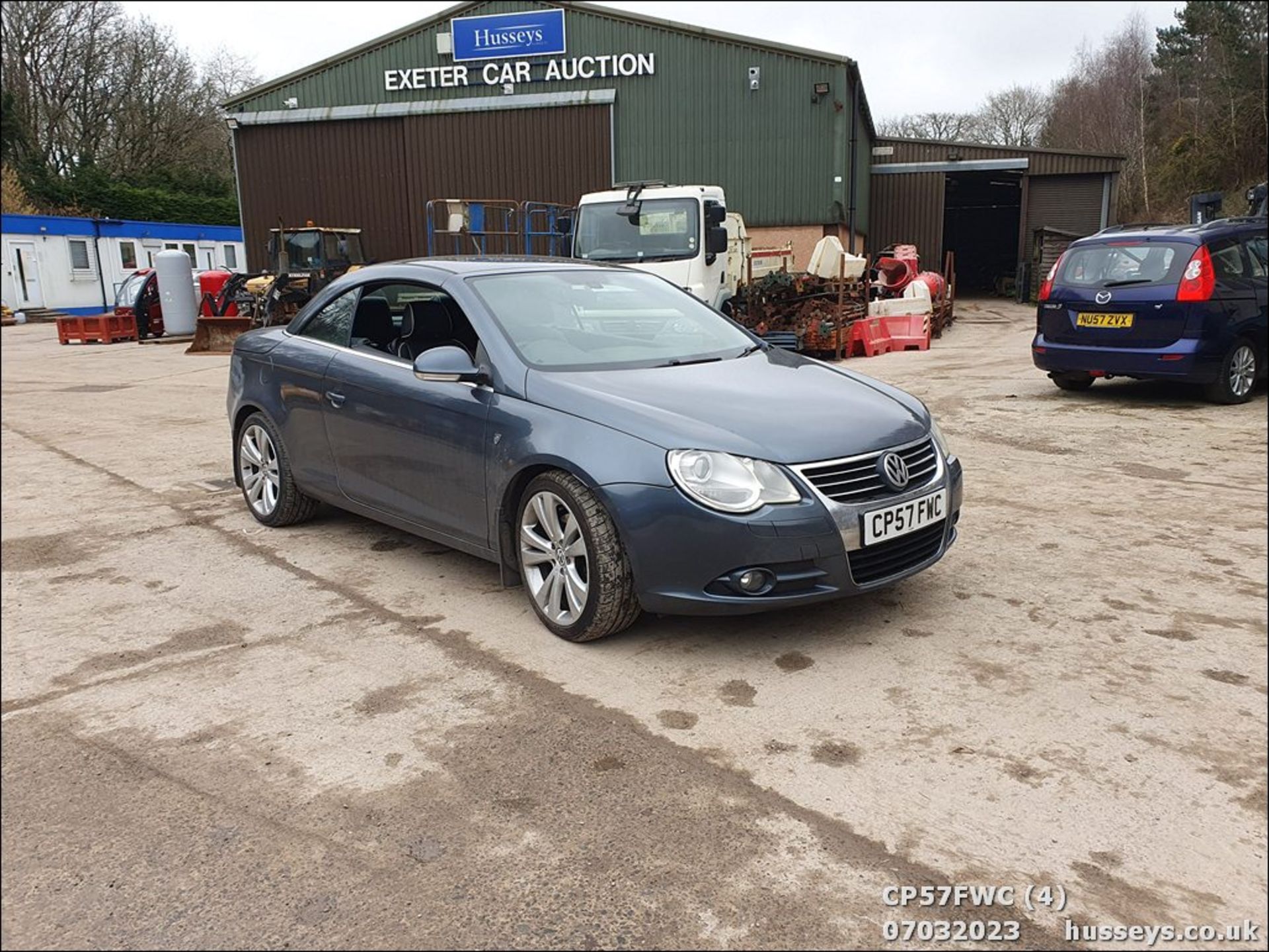 07/57 VOLKSWAGEN EOS INDIVIDUAL TDI 140 A - 1968cc 2dr Convertible (Grey, 92k) - Image 4 of 64