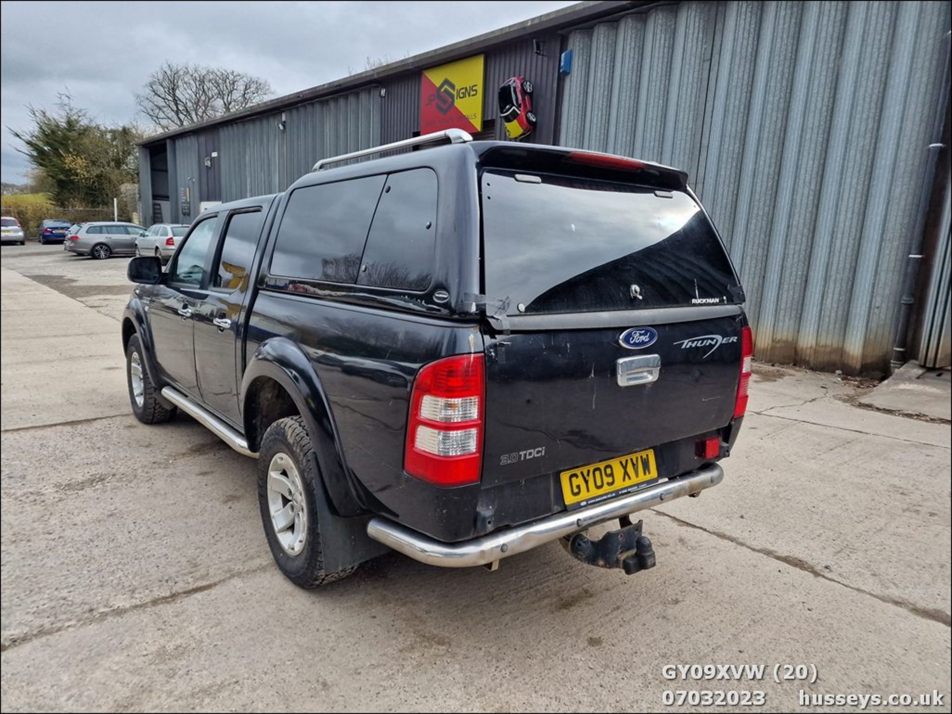 09/09 FORD RANGER THUNDER TDCI A - 2953cc 5dr 4x4 (Black) - Image 20 of 56