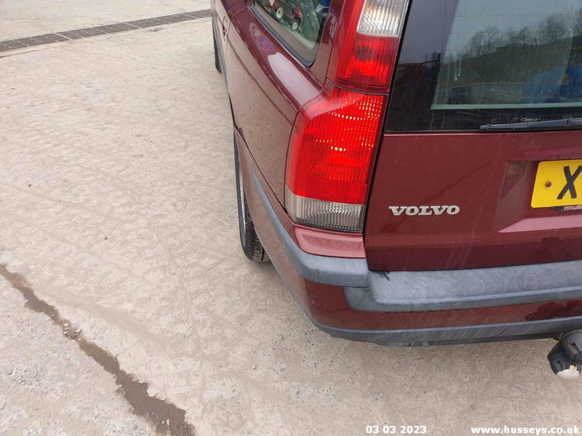 2000 VOLVO V70 D - 2461cc 5dr Estate (Red, 208k) - Image 48 of 54