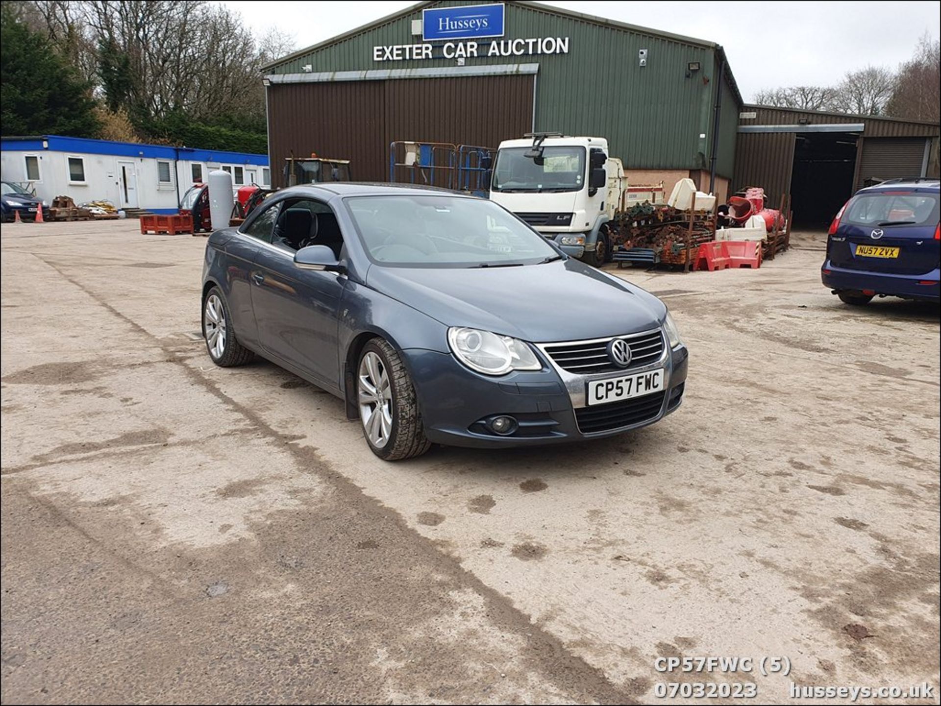 07/57 VOLKSWAGEN EOS INDIVIDUAL TDI 140 A - 1968cc 2dr Convertible (Grey, 92k) - Image 5 of 64