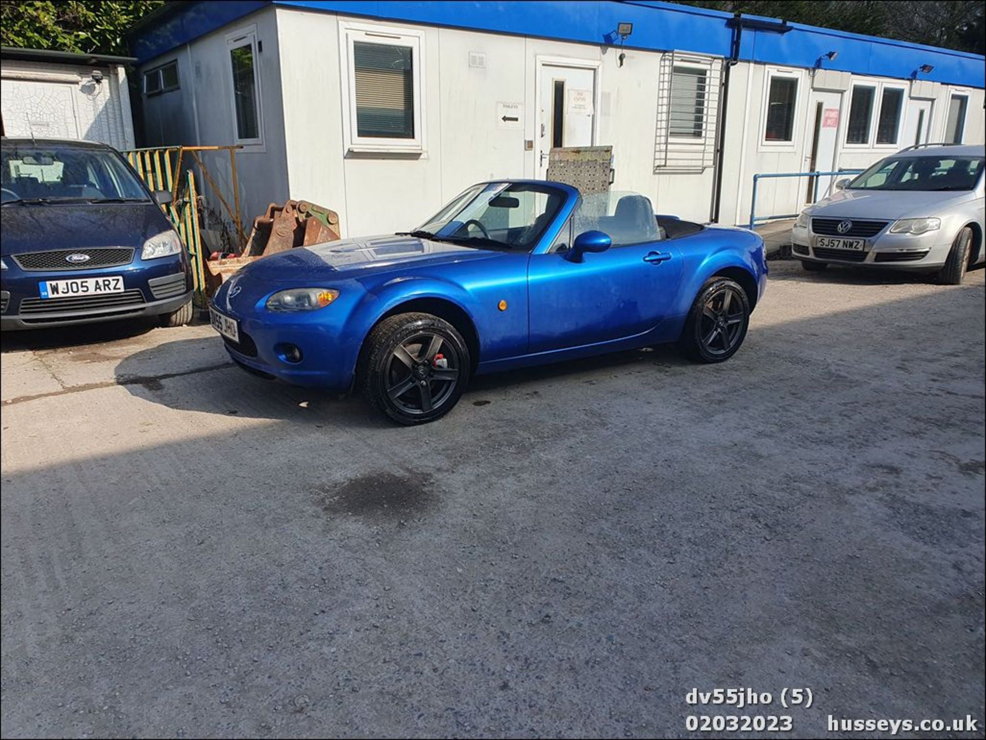 05/55 MAZDA MX-5 - 1798cc 2dr Convertible (Blue, 81k) - Image 5 of 51