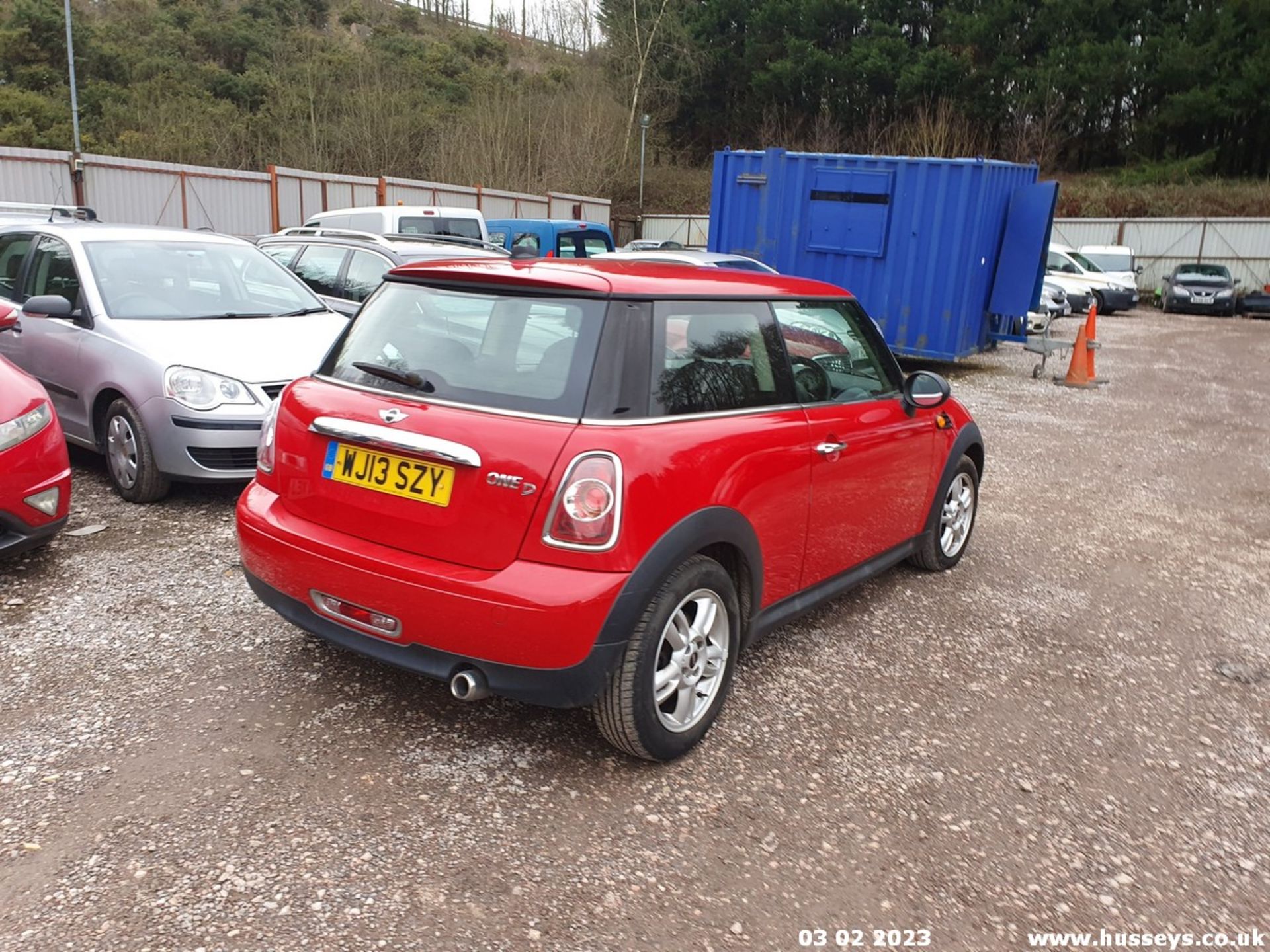 13/13 MINI ONE D - 1598cc 3dr Hatchback (Red) - Image 18 of 45