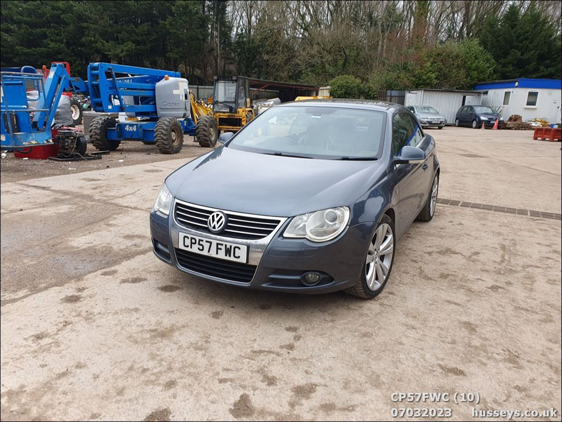 07/57 VOLKSWAGEN EOS INDIVIDUAL TDI 140 A - 1968cc 2dr Convertible (Grey, 92k) - Image 10 of 64