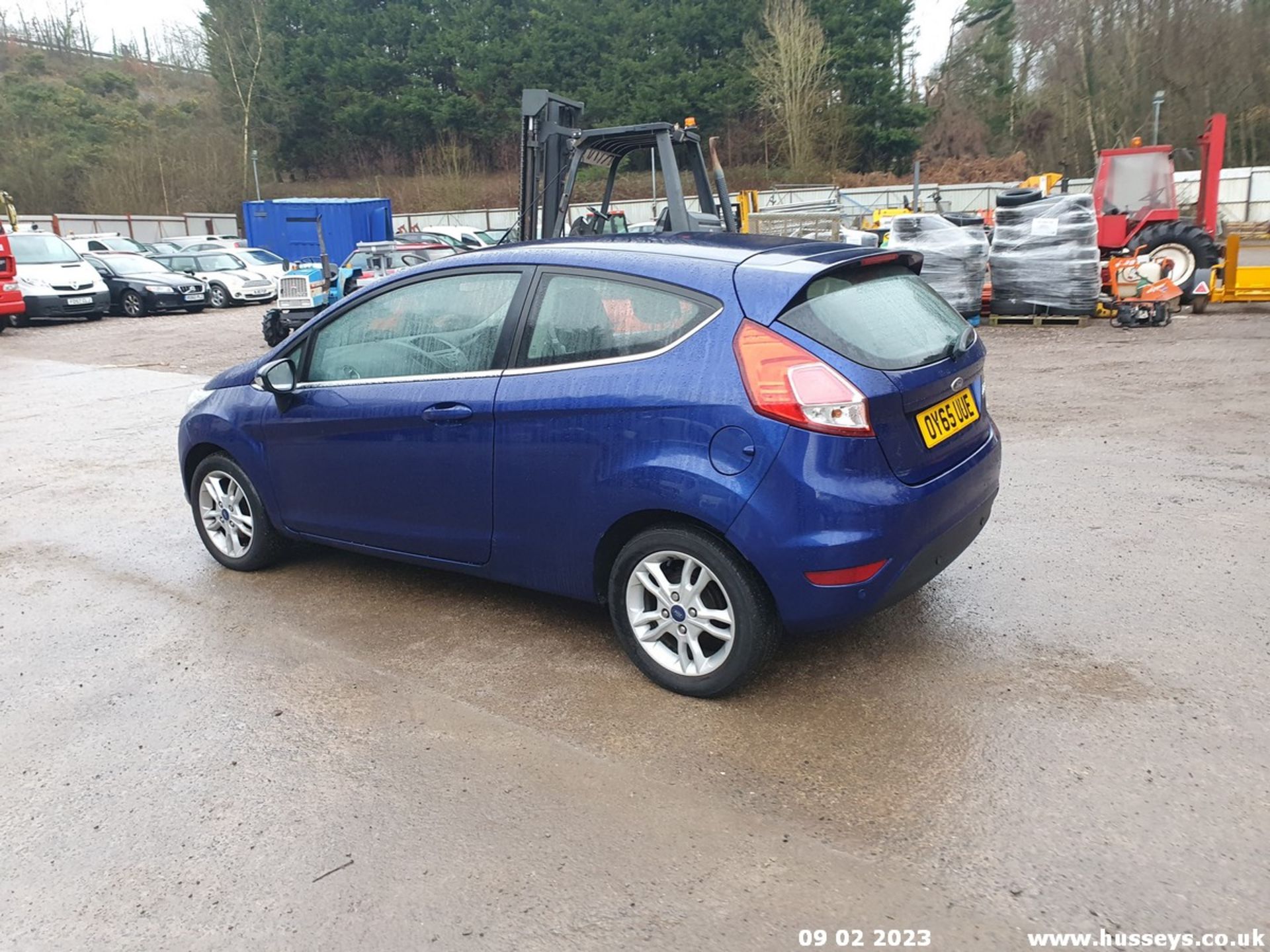 15/65 FORD FIESTA ZETEC TDCI - 1499cc 3dr Hatchback (Blue, 128k) - Image 16 of 48