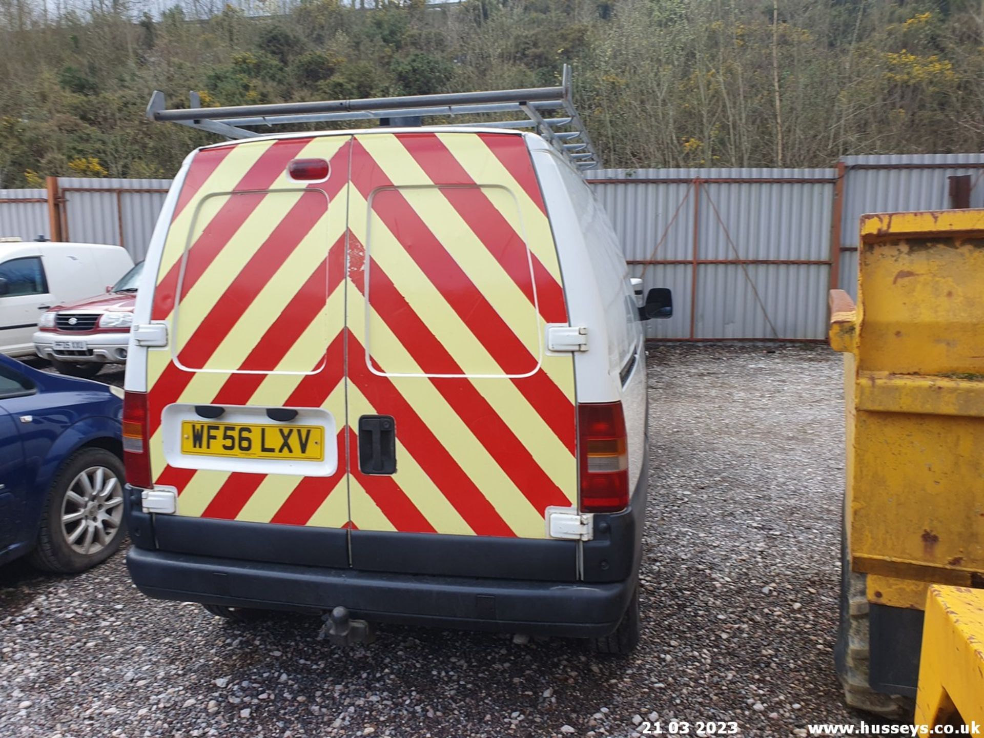 06/56 PEUGEOT EXPERT 900 HDI - 1997cc Van (White) - Image 14 of 24