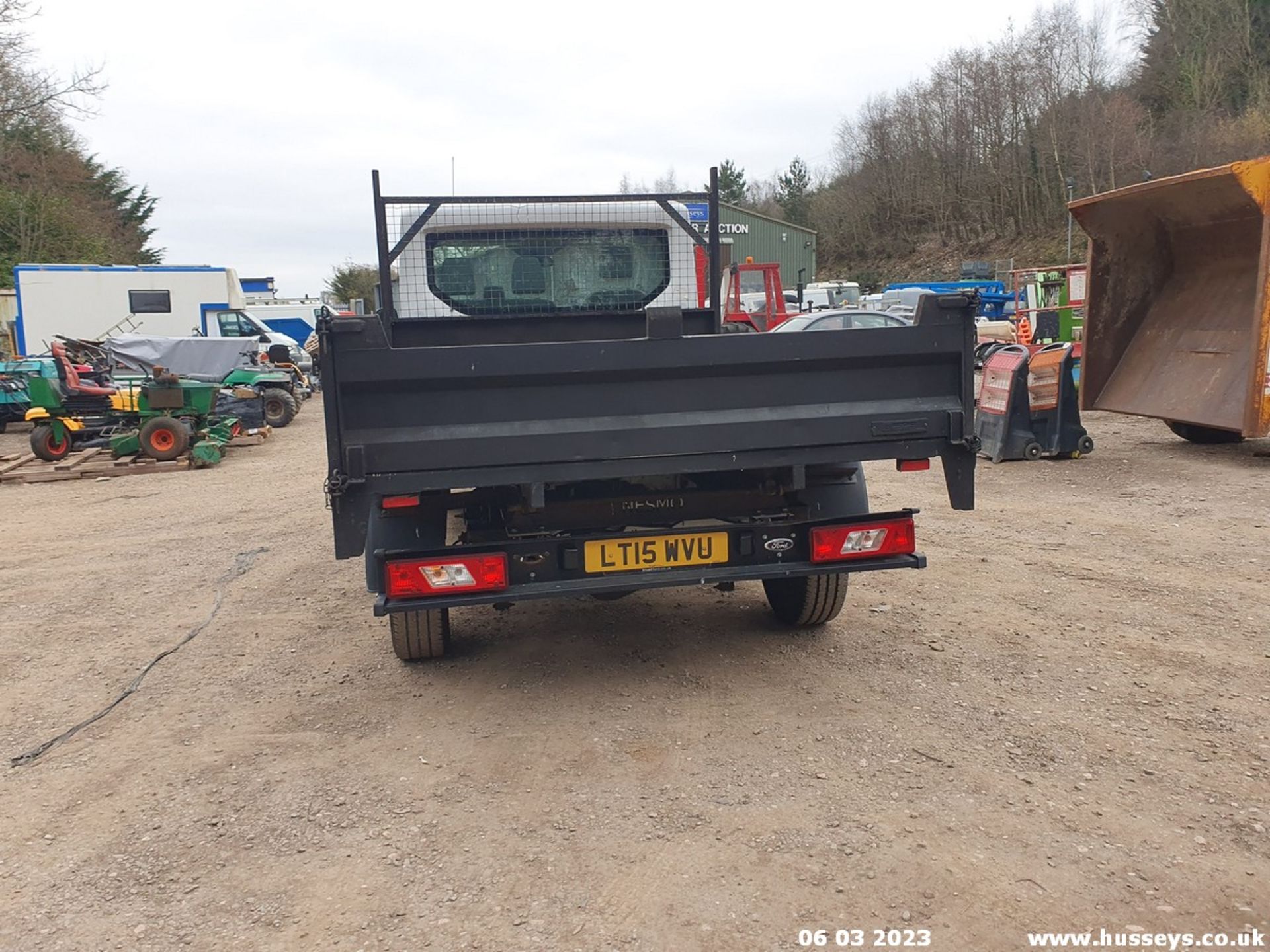 15/15 FORD TRANSIT 350 - 2198cc 2dr Tipper (White, 93k) - Image 16 of 43