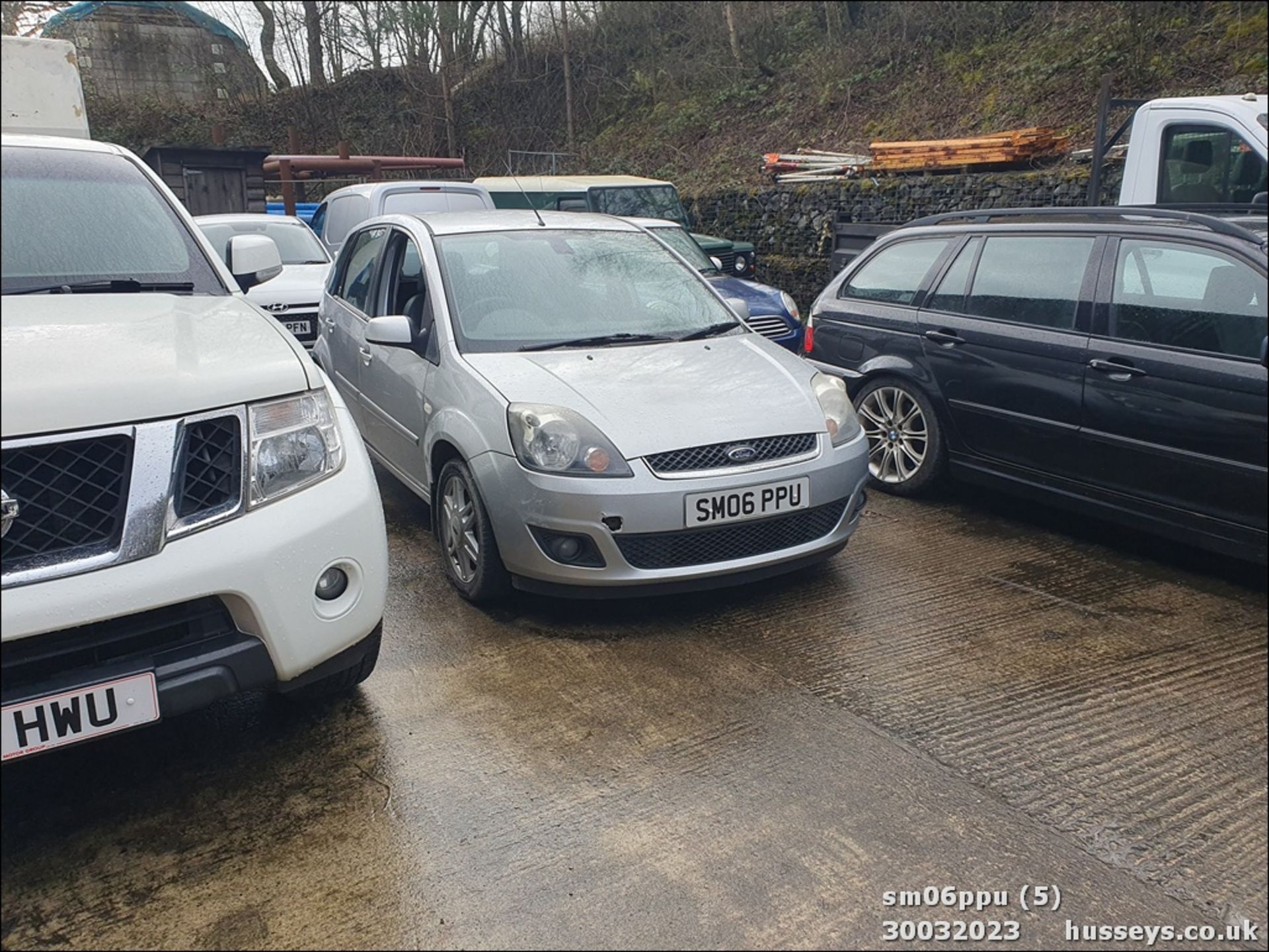 06/06 FORD FIESTA GHIA - 1388cc 5dr Hatchback (Silver, 71k) - Image 10 of 32